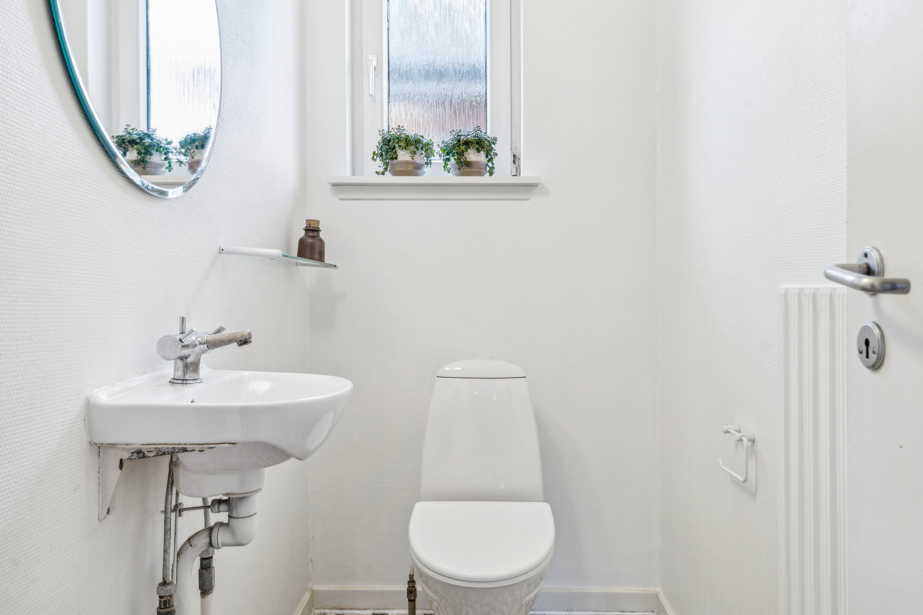 Fremhævet badeværelse billede i fuldskærmstilstand. Billede af Bådsstræde 3, 9560 Hadsund