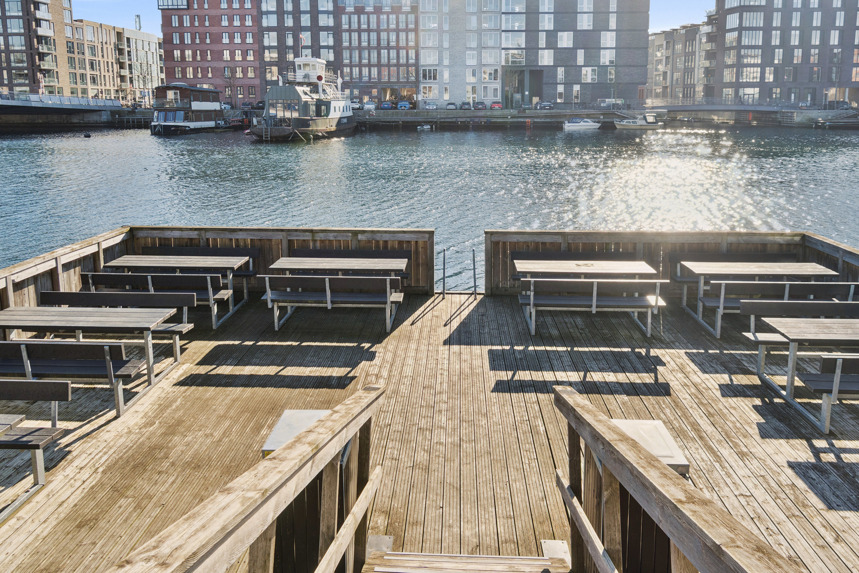 Fremhævet udendørs billede i fuldskærmstilstand. Billede af Alliancevej 6B, 1. tv., 2450 København SV