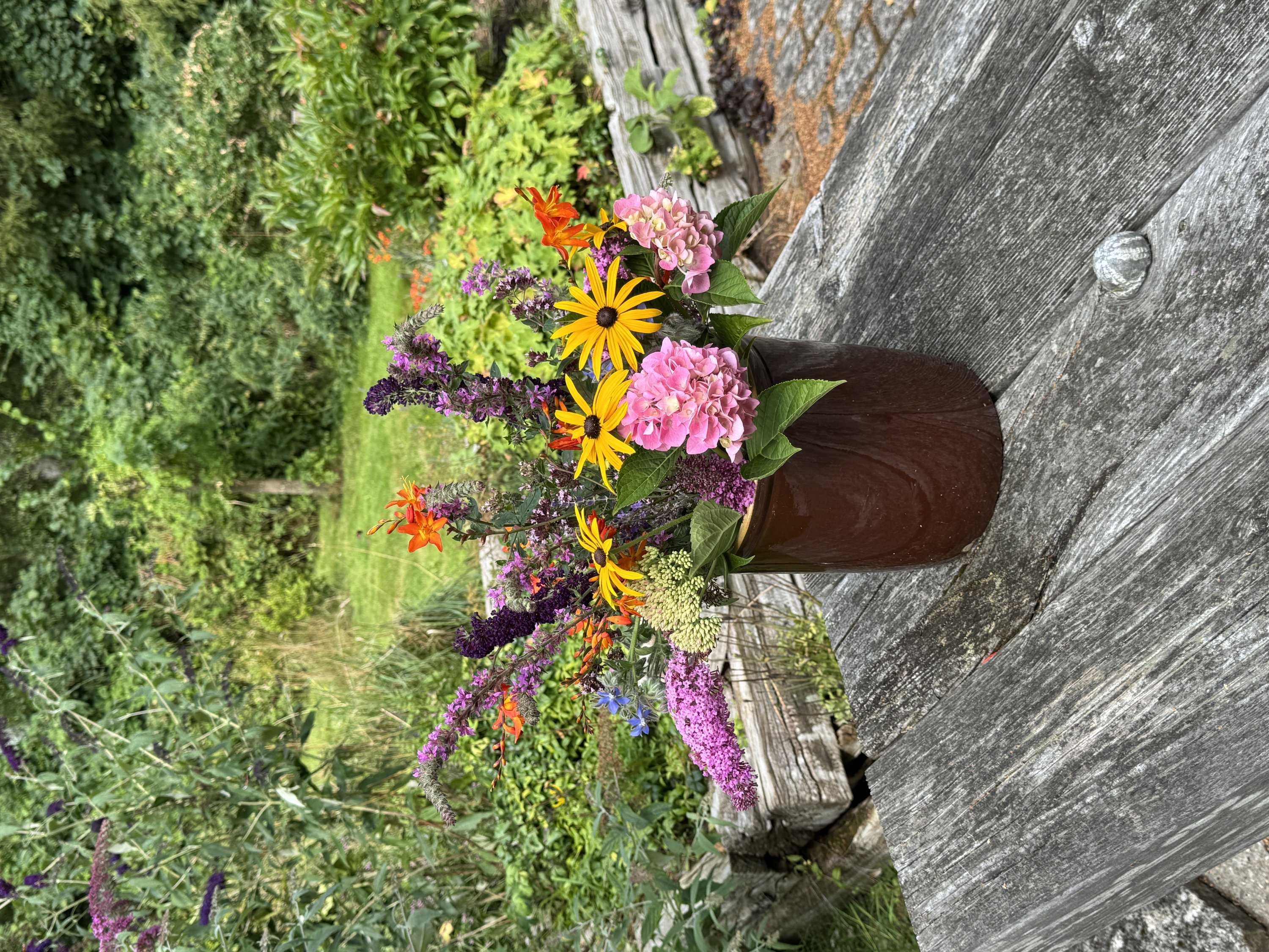 Fremhævet havebuketter billede i fuldskærmstilstand. Billede af Ryagervej 41, Sandet, 3300 Frederiksværk