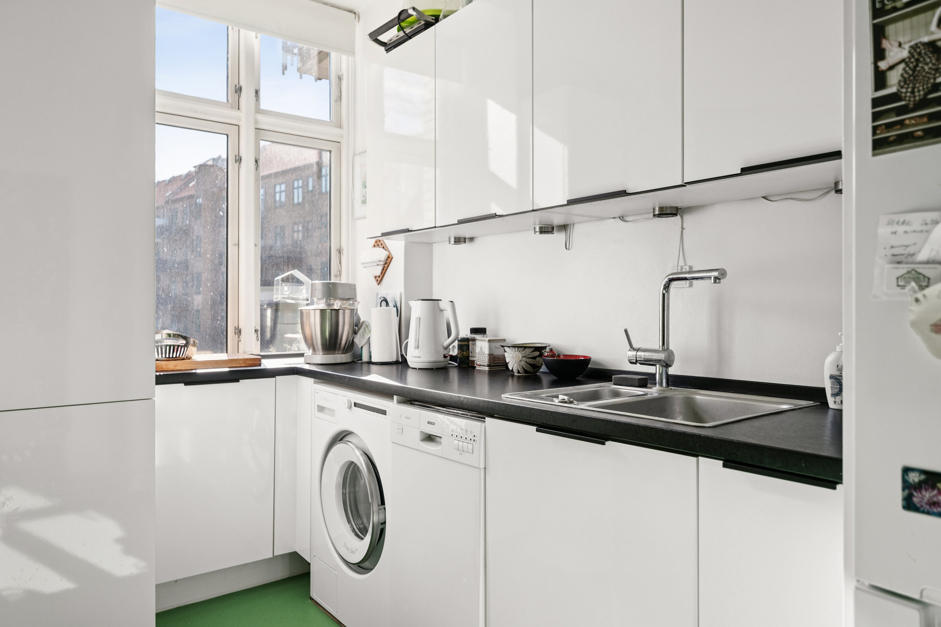 Fremhævet køkken billede i fuldskærmstilstand. Billede af Lyshøjgårdsvej 45, 1. th., 2500 Valby