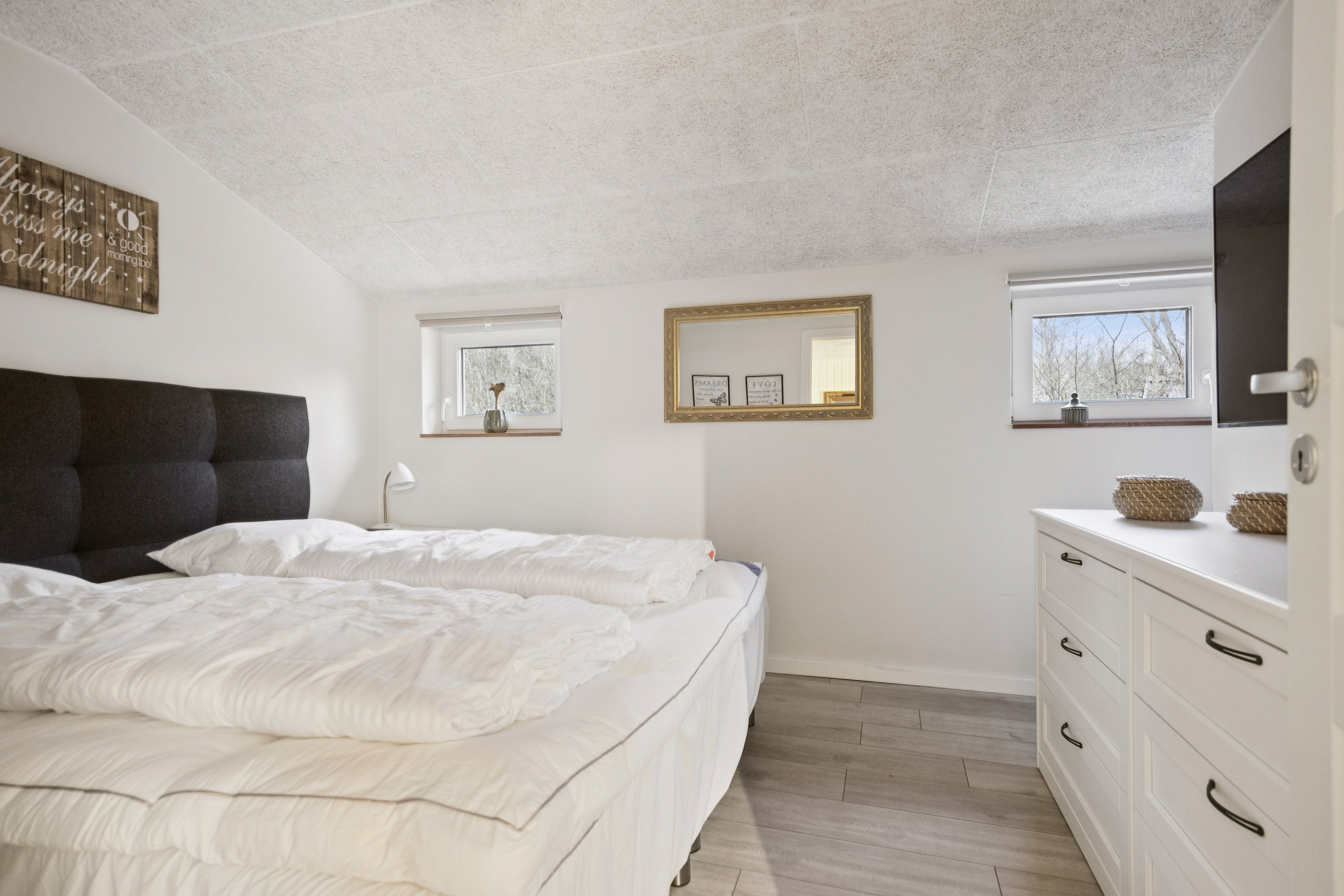 Fremhævet værelse billede i fuldskærmstilstand. Billede af Vibelunden 5, 9370 Hals