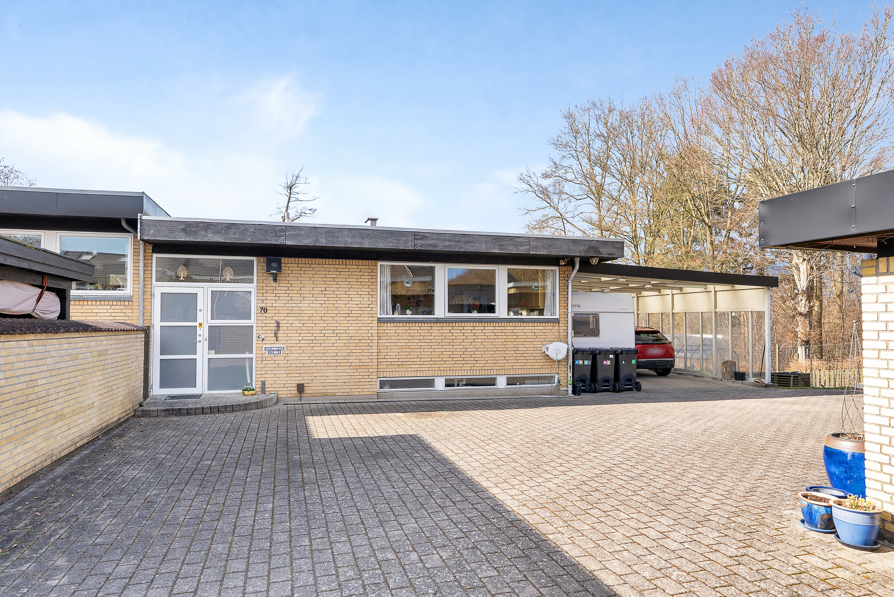 Fremhævet facade billede i fuldskærmstilstand. Billede af Ternevej 70, Snestrup, 5210 Odense NV