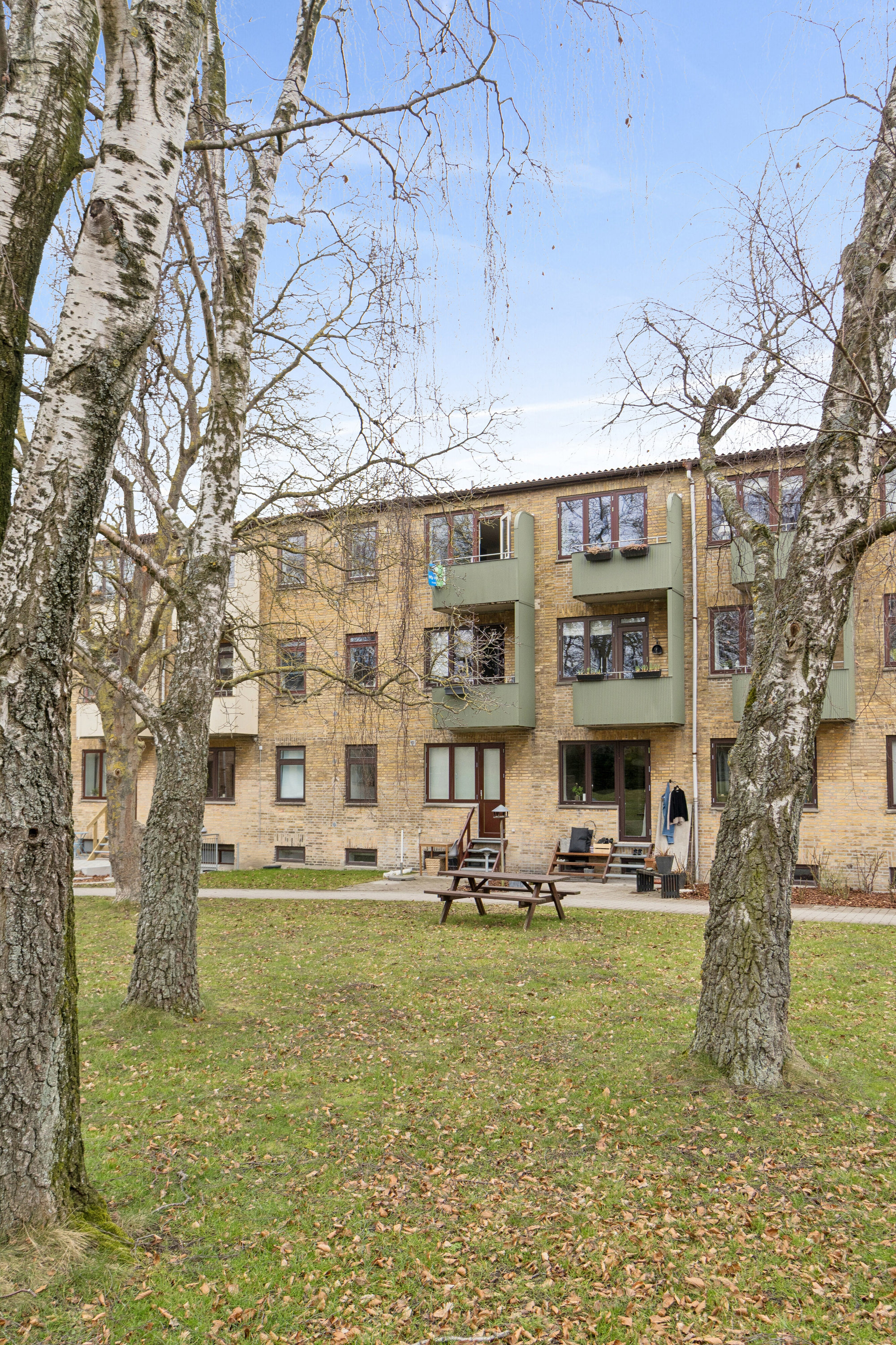 Fremhævet udendørs billede i fuldskærmstilstand. Billede af Ellebjergvej 21, 2. tv., 2450 København SV