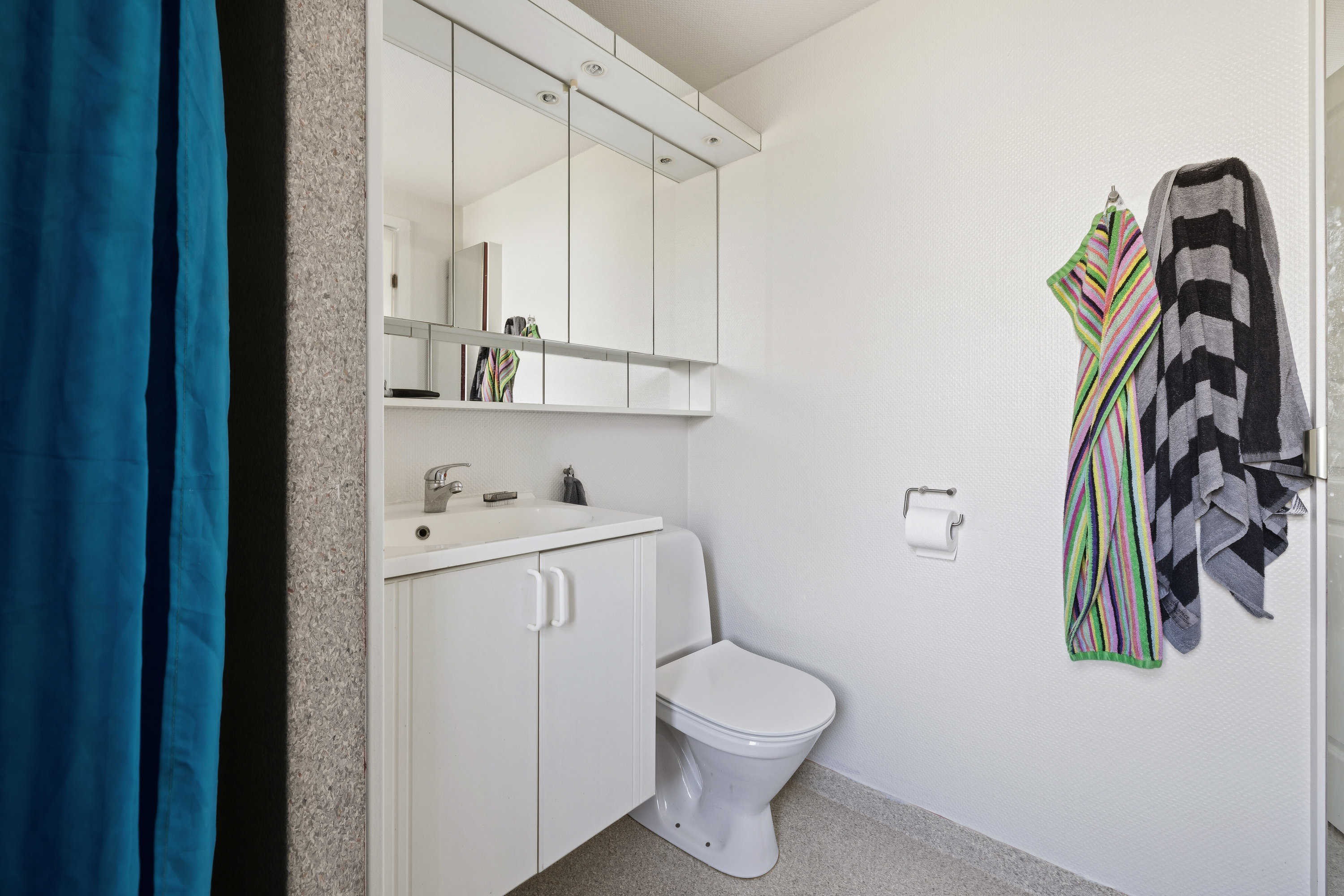 Fremhævet badeværelse billede i fuldskærmstilstand. Billede af Wandallsparken 58, 5700 Svendborg