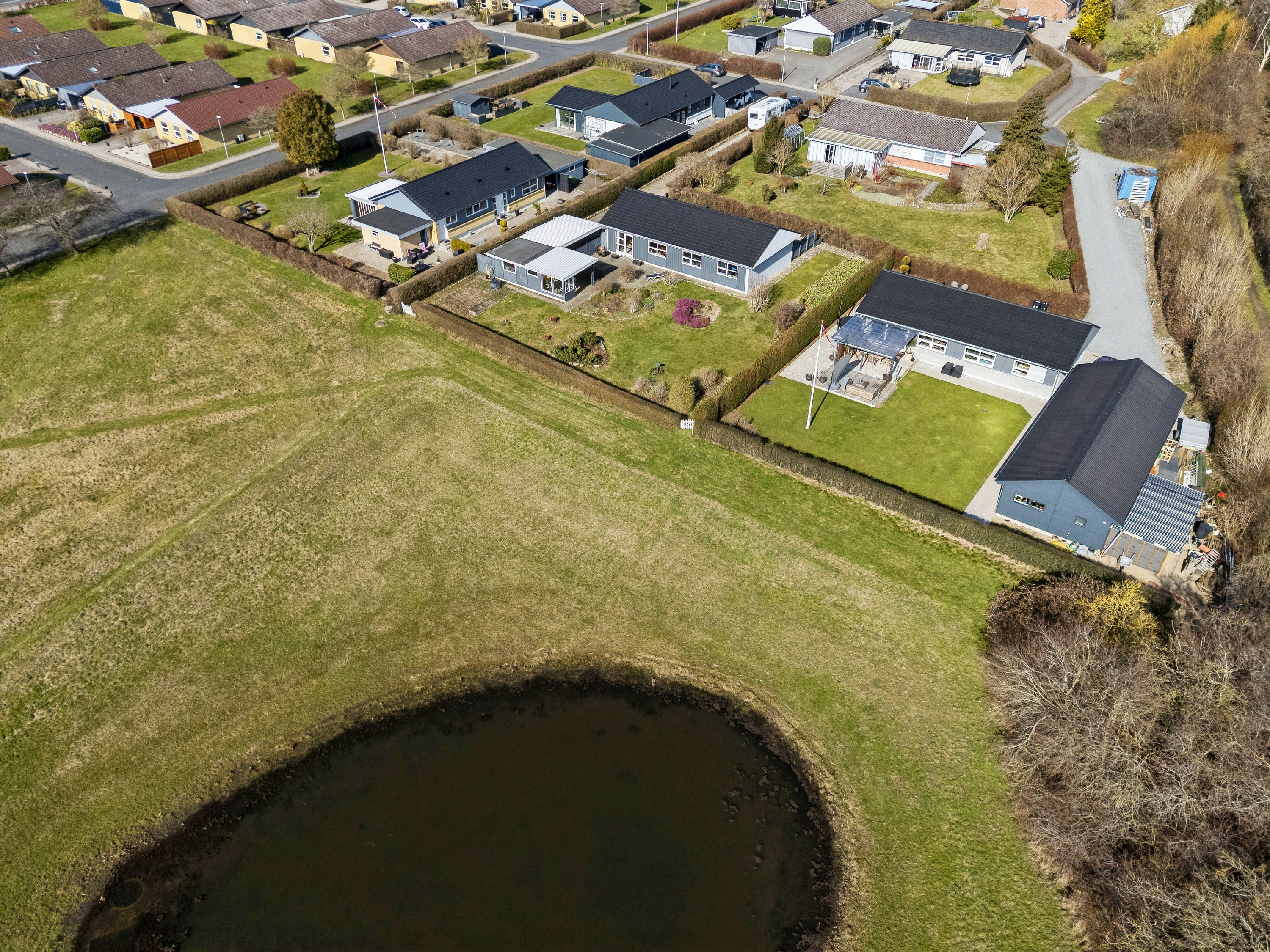 Fremhævet luftfoto billede i fuldskærmstilstand. Billede af Wandallsparken 58, 5700 Svendborg