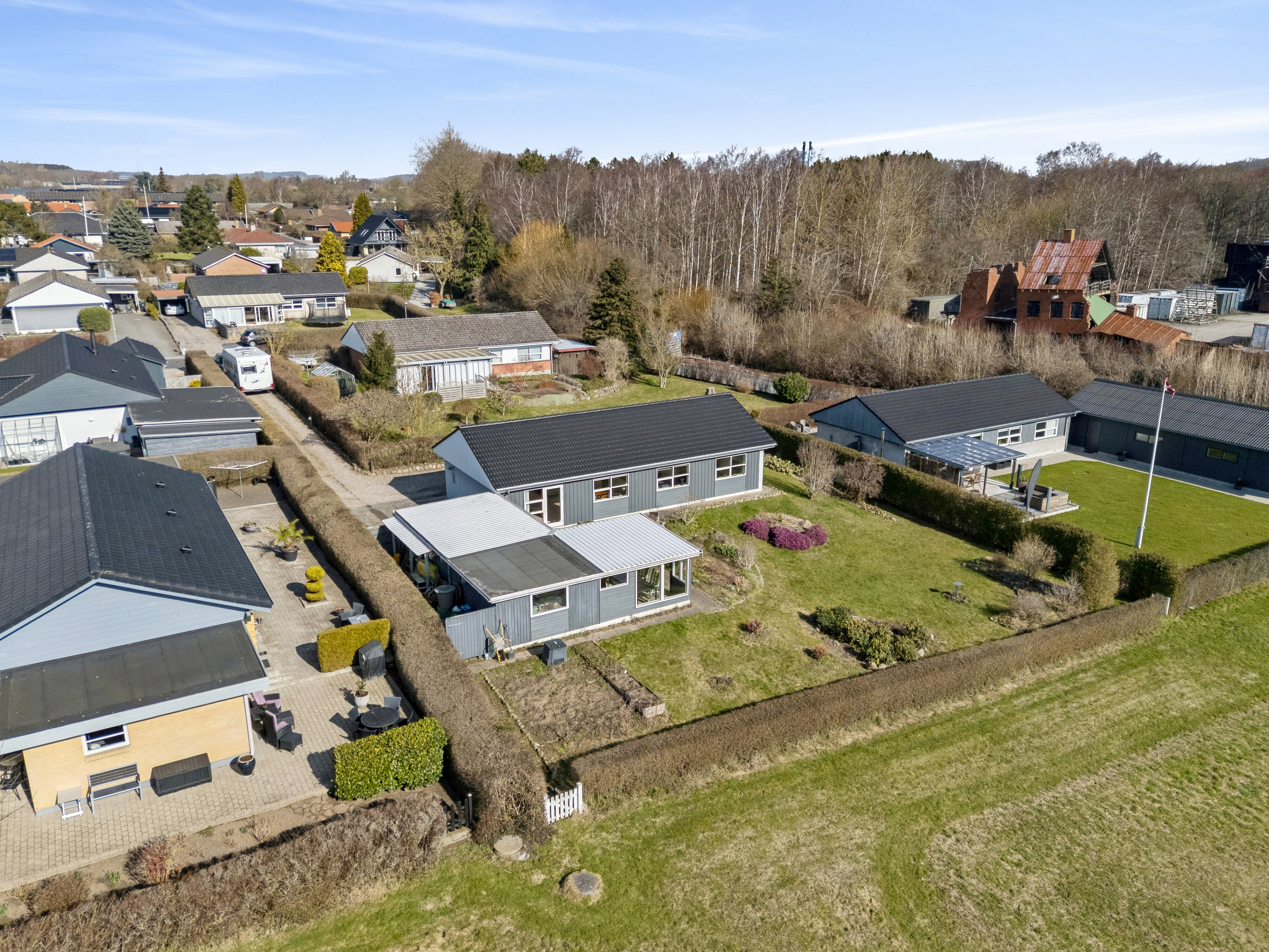 Fremhævet luftfoto billede i fuldskærmstilstand. Billede af Wandallsparken 58, 5700 Svendborg