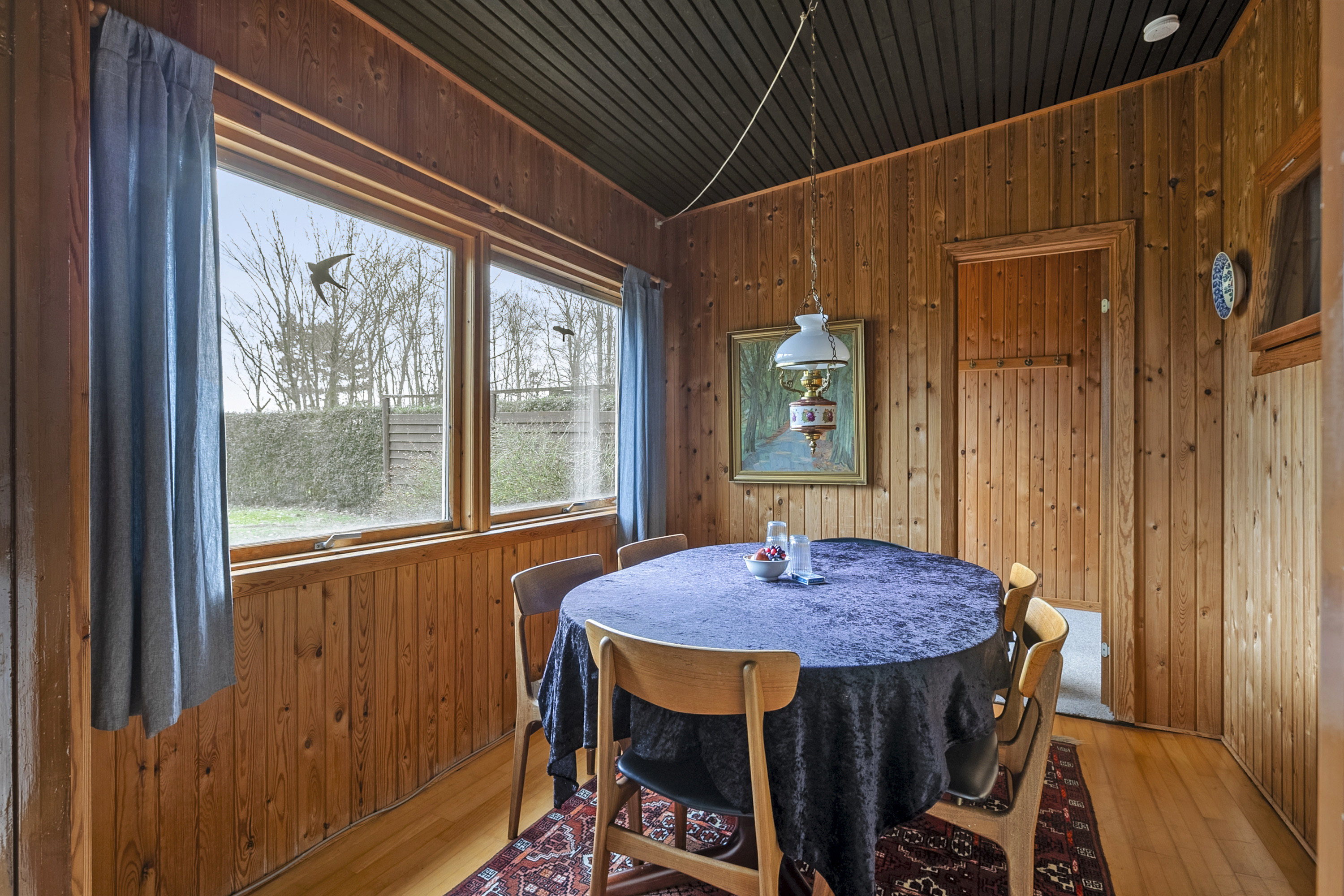 Fremhævet spisestue billede i fuldskærmstilstand. Billede af Rønnemose 30, Skovmose, 6470 Sydals