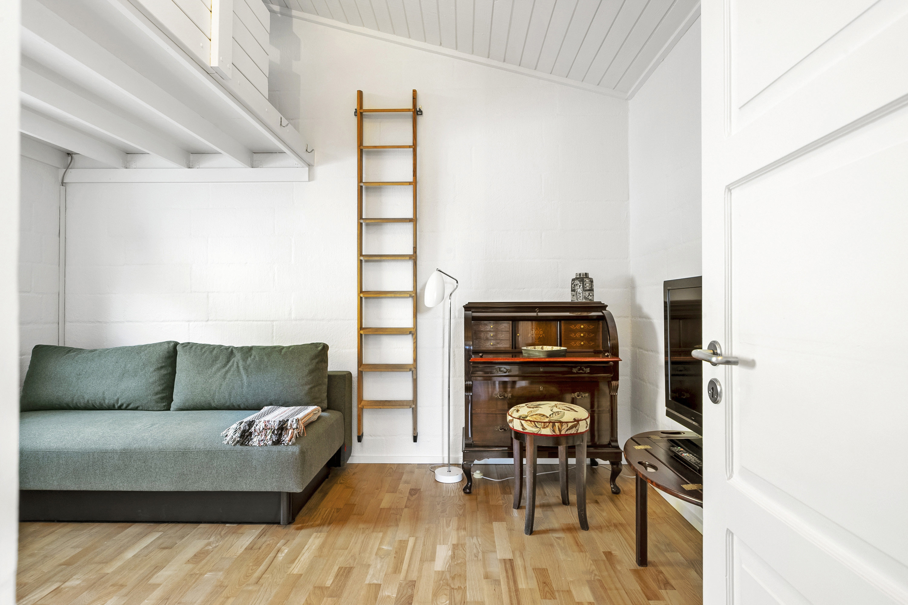 Fremhævet stue billede i fuldskærmstilstand. Billede af Husholt 8, 6200 Aabenraa