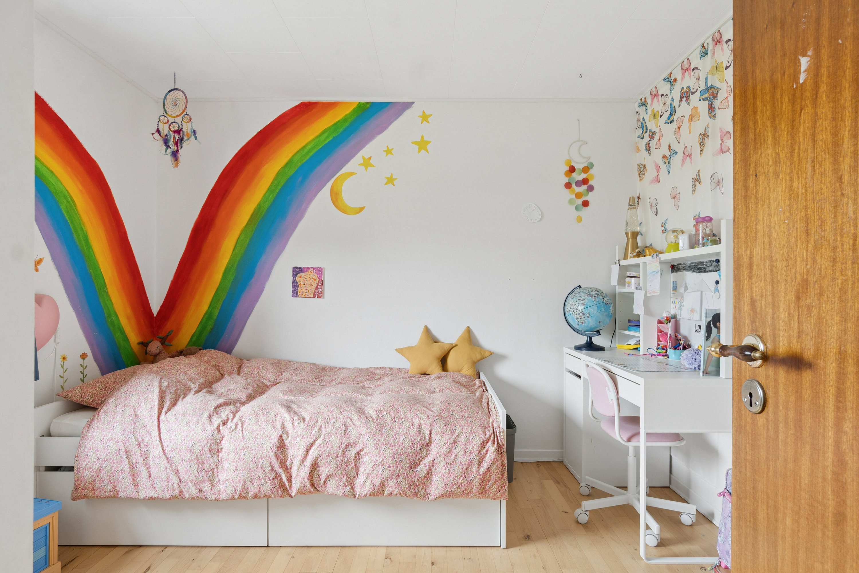 Fremhævet soveværelse billede i fuldskærmstilstand. Billede af Drosselvej 1, 4230 Skælskør