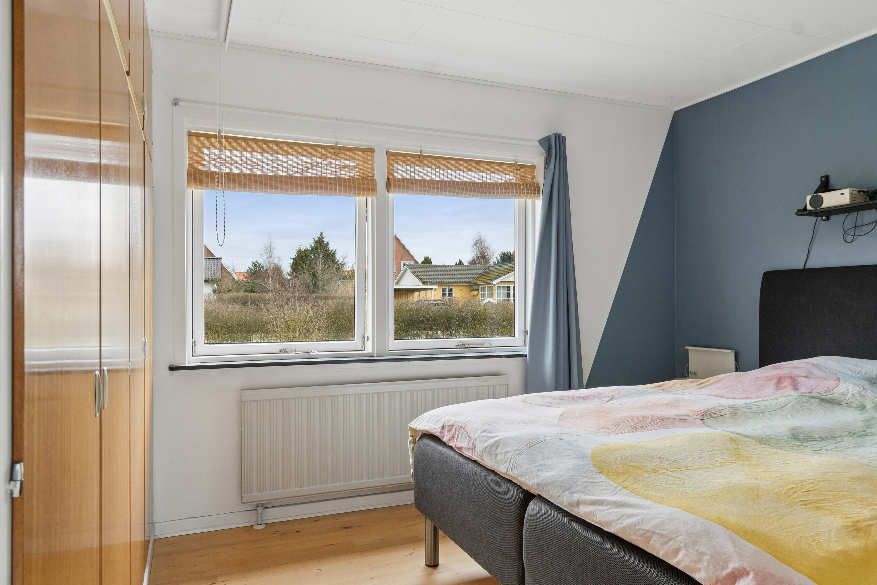 Fremhævet soveværelse billede i fuldskærmstilstand. Billede af Drosselvej 1, 4230 Skælskør