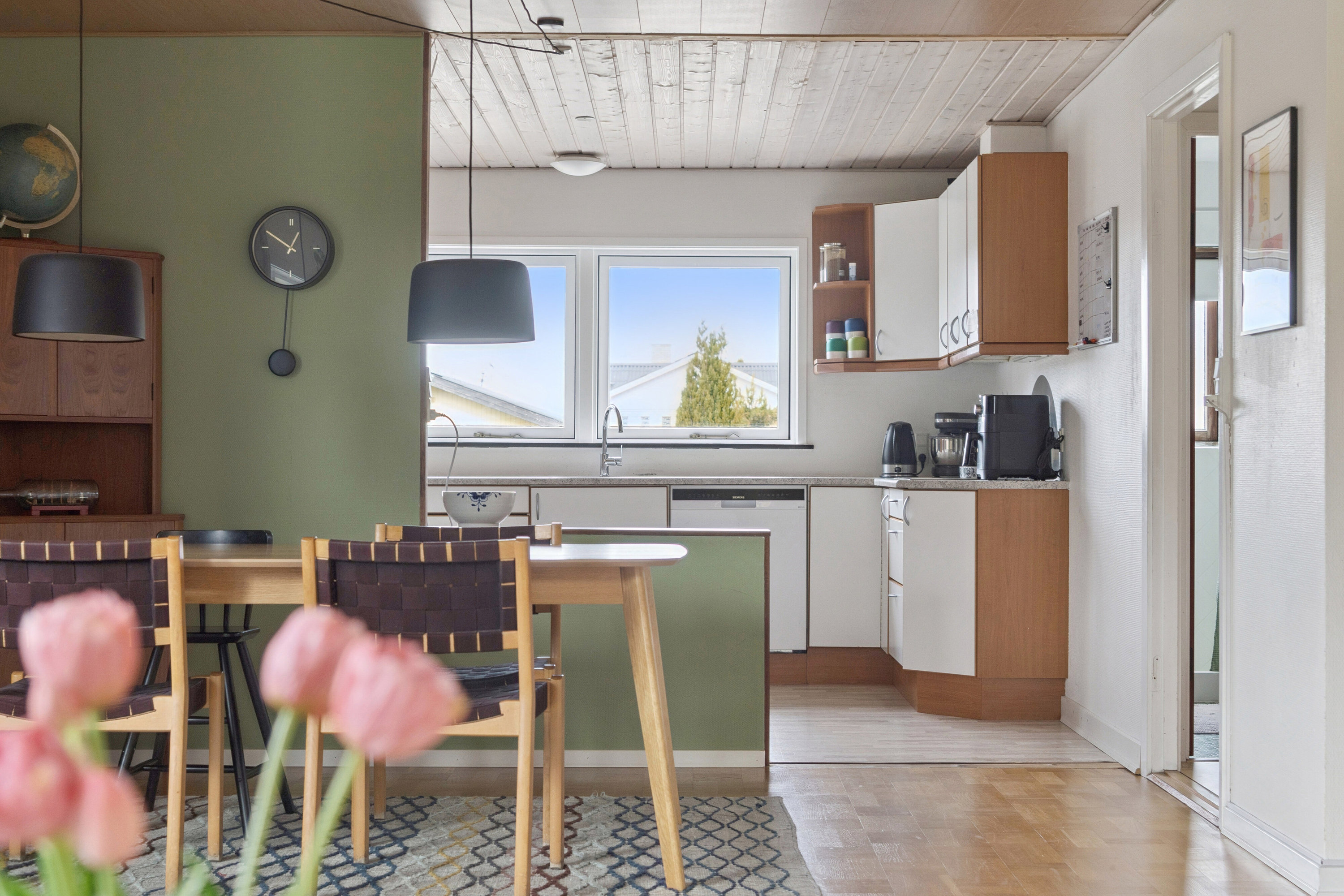 Fremhævet køkken billede i fuldskærmstilstand. Billede af Drosselvej 1, 4230 Skælskør