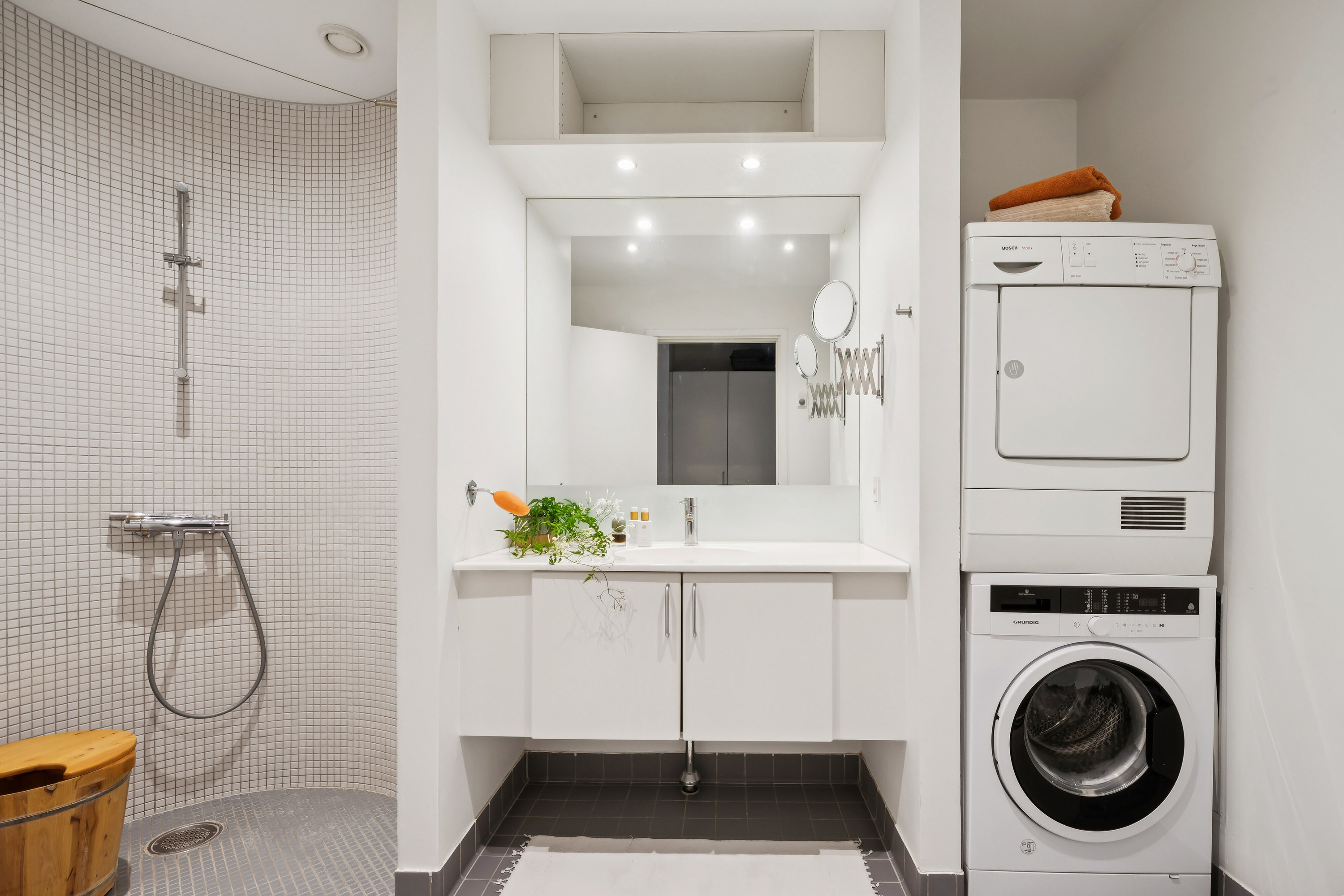 Fremhævet badeværelse billede i fuldskærmstilstand. Billede af Islands Brygge 63A, 3. th., 2300 København S