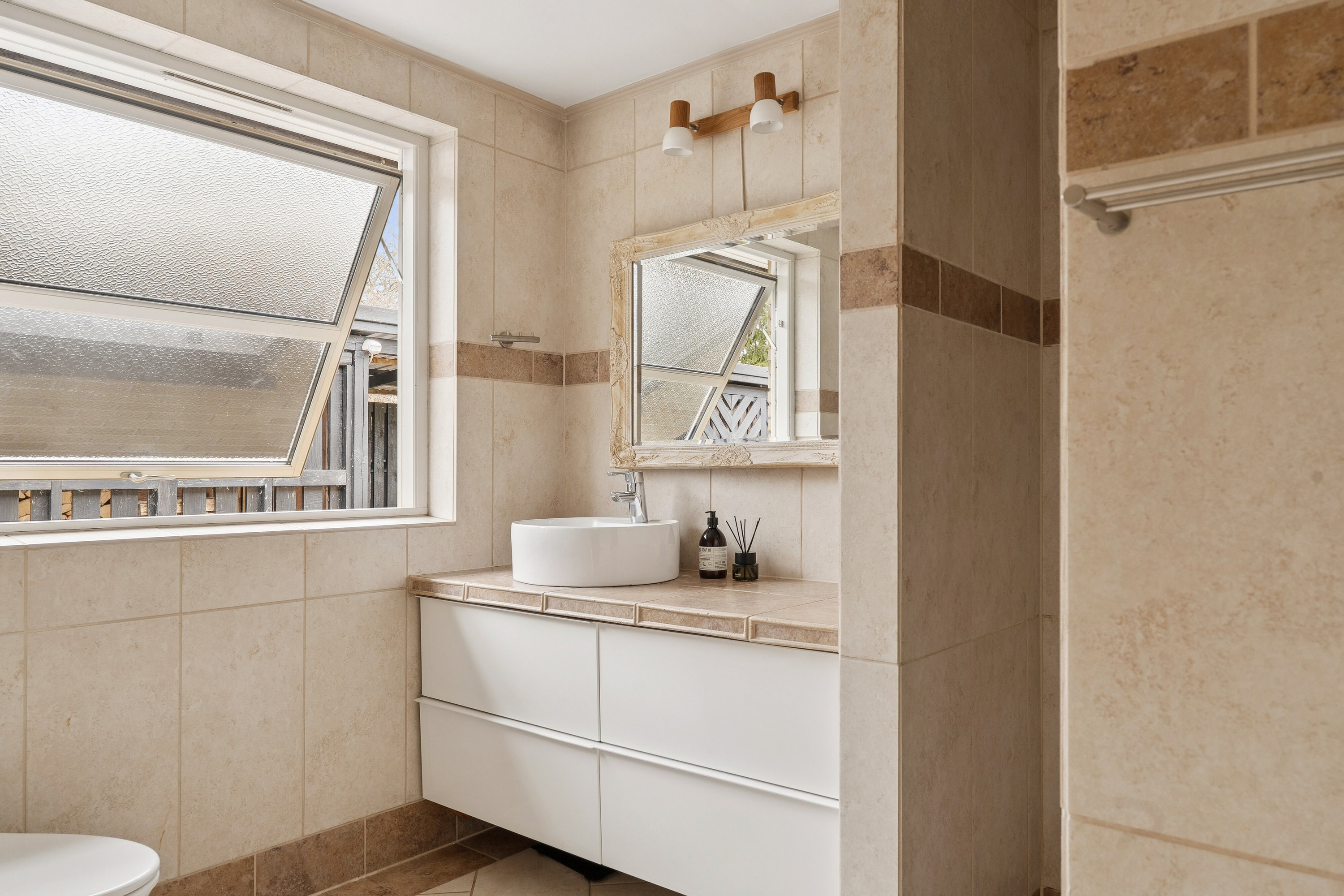 Fremhævet badeværelse billede i fuldskærmstilstand. Billede af Egelyvej 6, 4720 Præstø