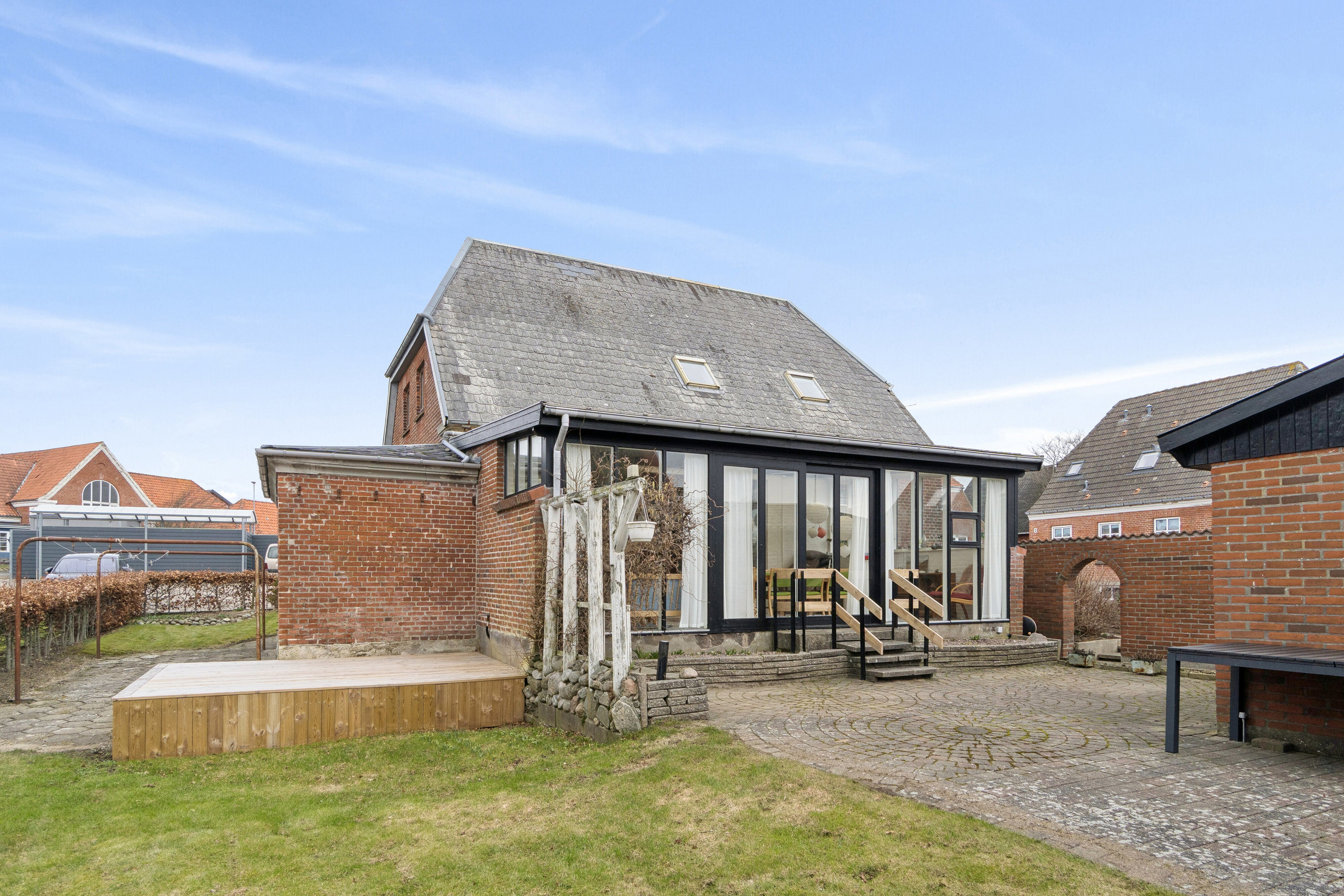 Fremhævet set fra haven billede i fuldskærmstilstand. Billede af Stationsvej 7, 7755 Bedsted Thy