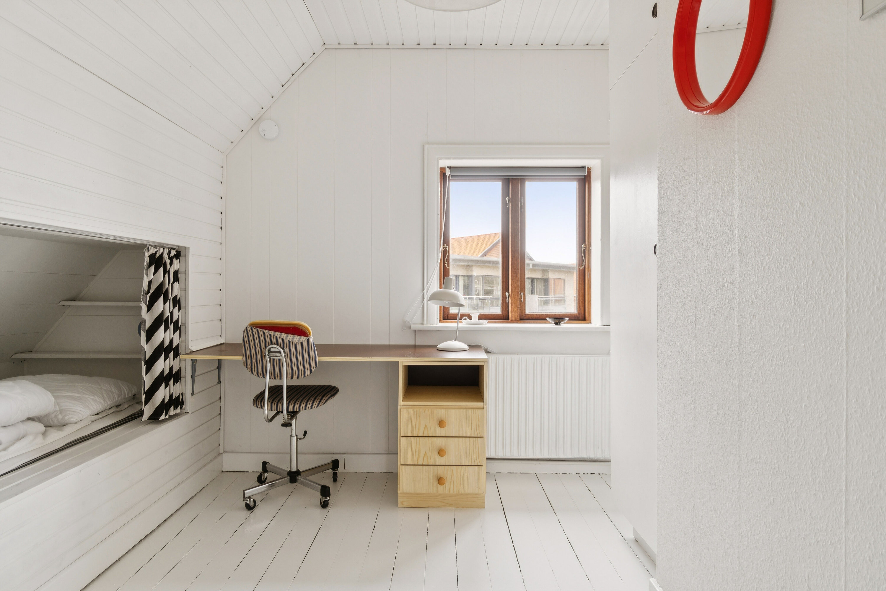 Fremhævet arbejdsværelse billede i fuldskærmstilstand. Billede af Stationsvej 7, 7755 Bedsted Thy