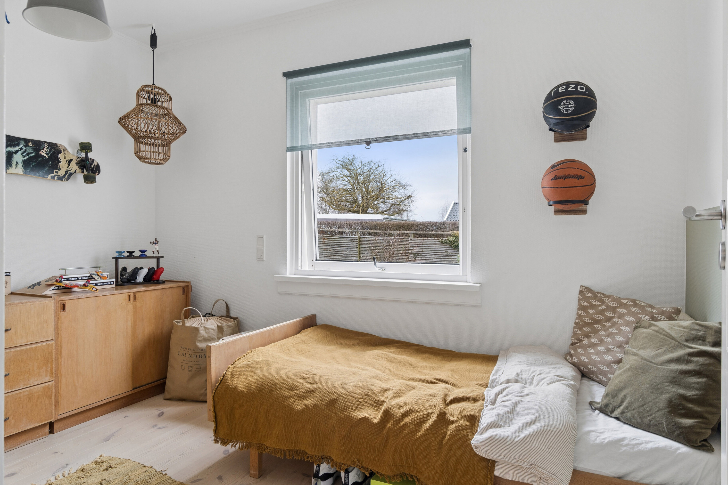 Fremhævet indendørs billede i fuldskærmstilstand. Billede af Sennepsbakken 22, 3100 Hornbæk