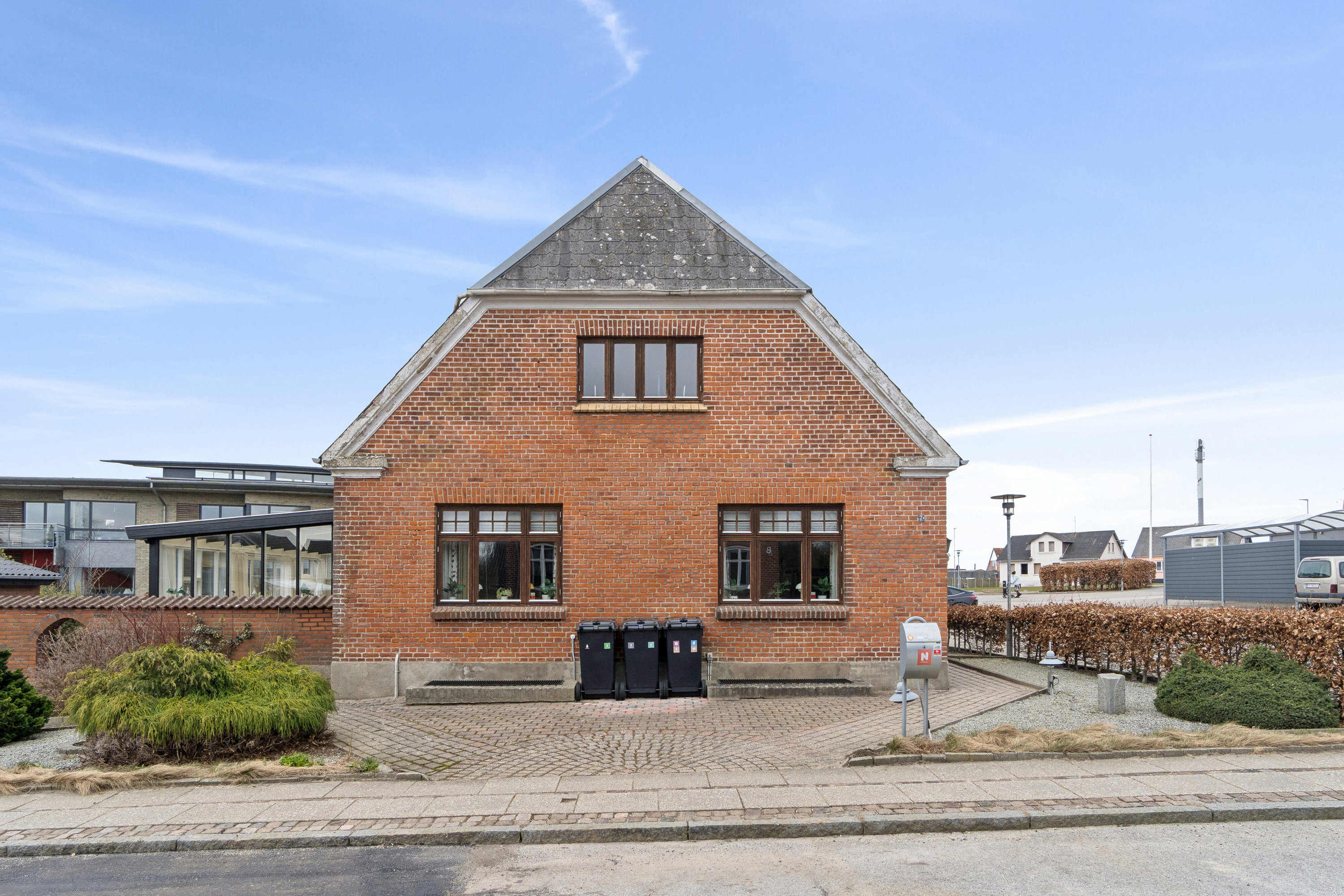 Fremhævet set fra vejen billede i fuldskærmstilstand. Billede af Stationsvej 7, 7755 Bedsted Thy