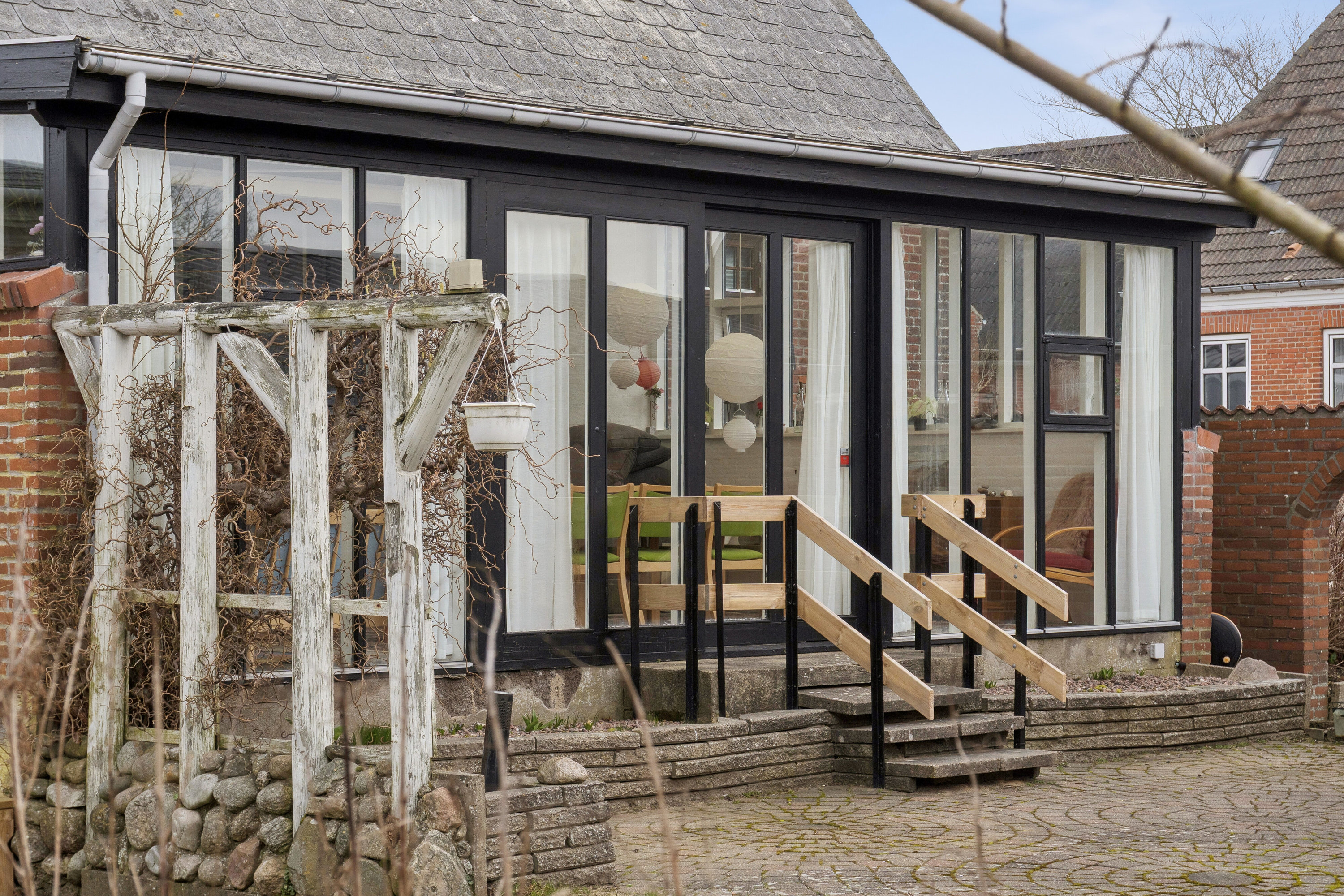 Fremhævet set fra haven billede i fuldskærmstilstand. Billede af Stationsvej 7, 7755 Bedsted Thy