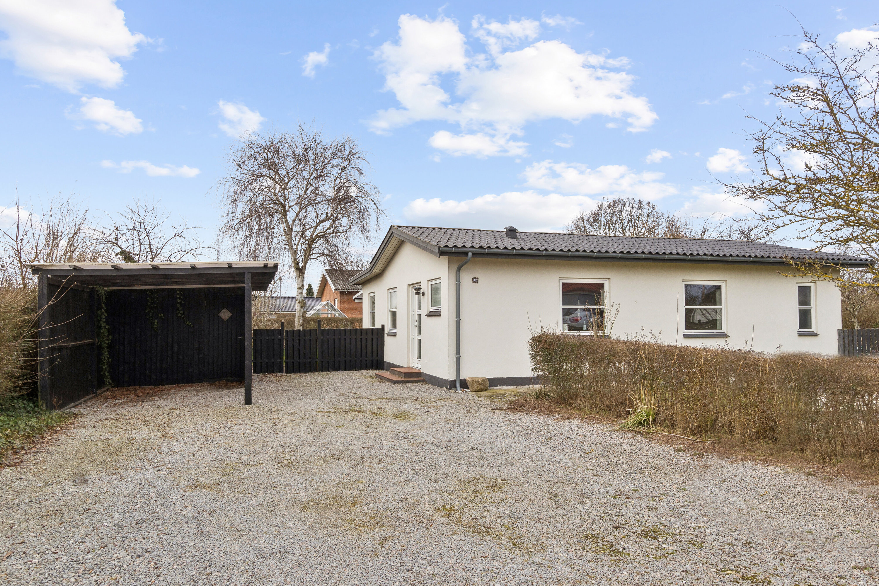 Fremhævet set fra haven billede i fuldskærmstilstand. Billede af Østergårdsvej 10, 4540 Fårevejle