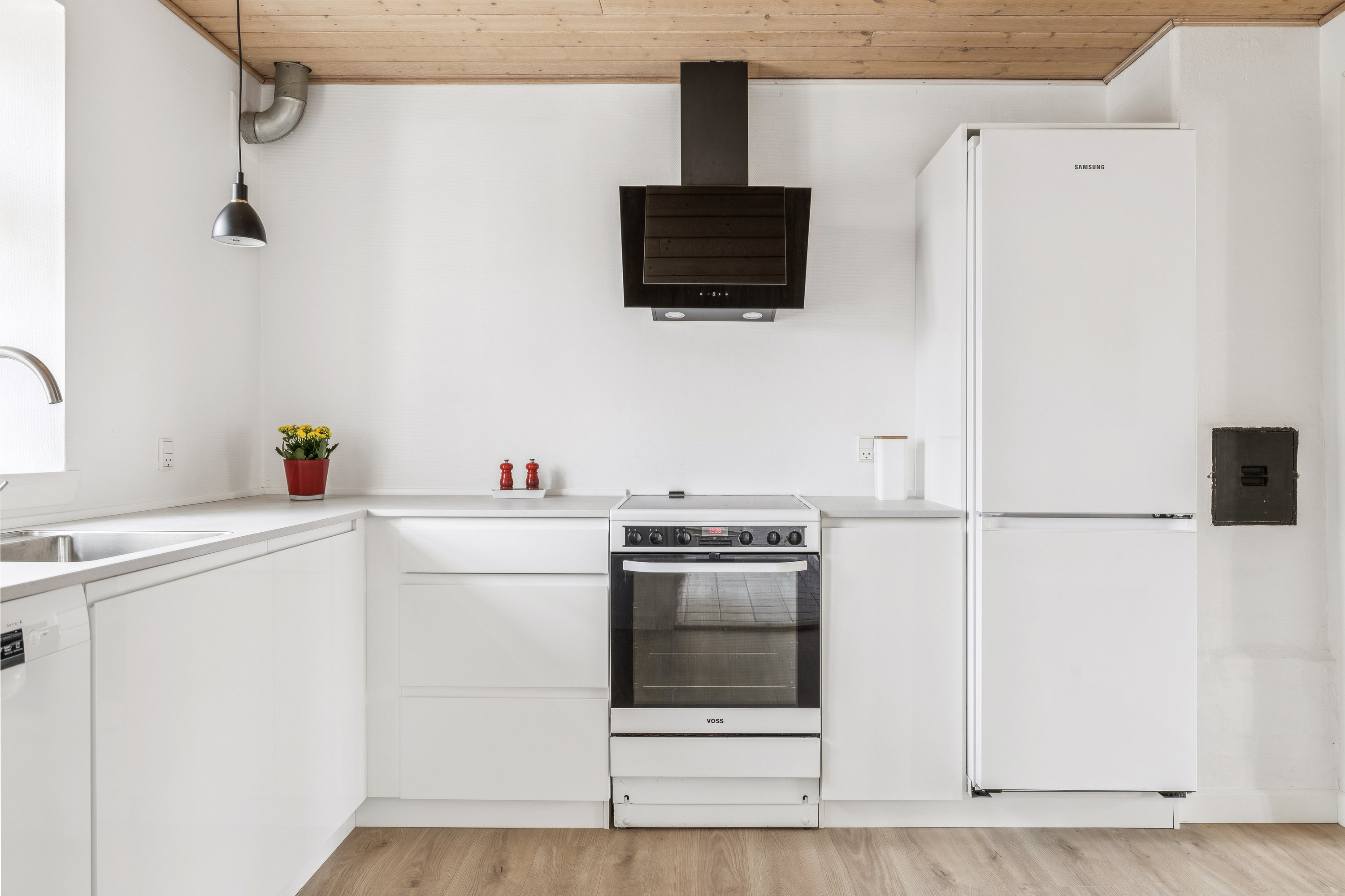 Fremhævet køkken billede i fuldskærmstilstand. Billede af Ringstedvej 1, 4520 Svinninge