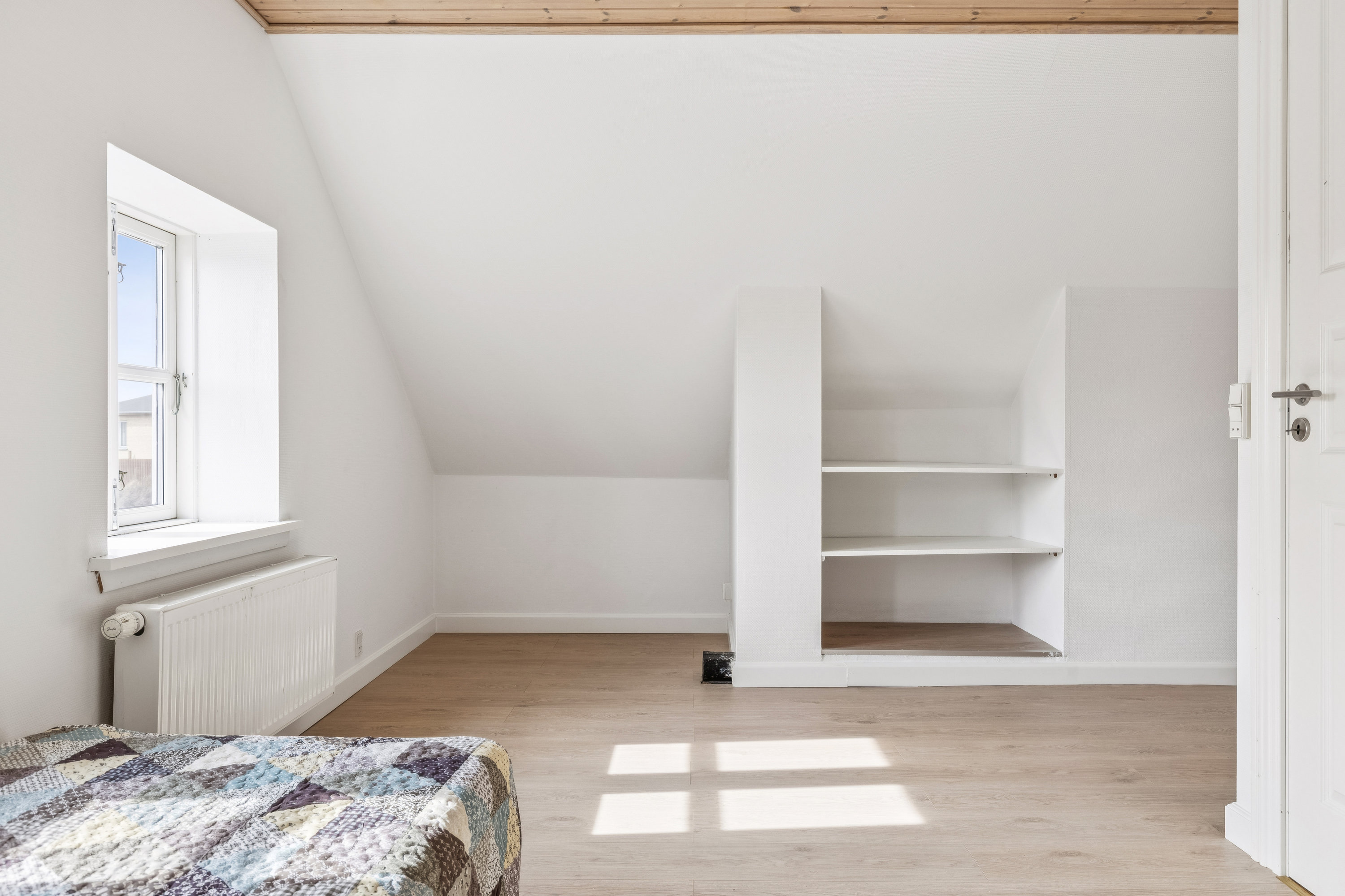 Fremhævet værelse billede i fuldskærmstilstand. Billede af Ringstedvej 1, 4520 Svinninge