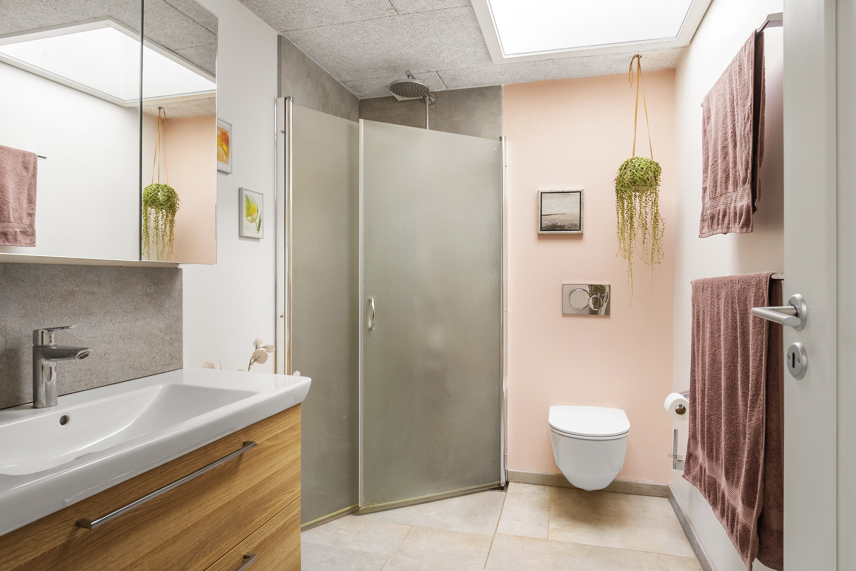 Fremhævet badeværelse billede i fuldskærmstilstand. Billede af Rolighedsvej 8, 6600 Vejen