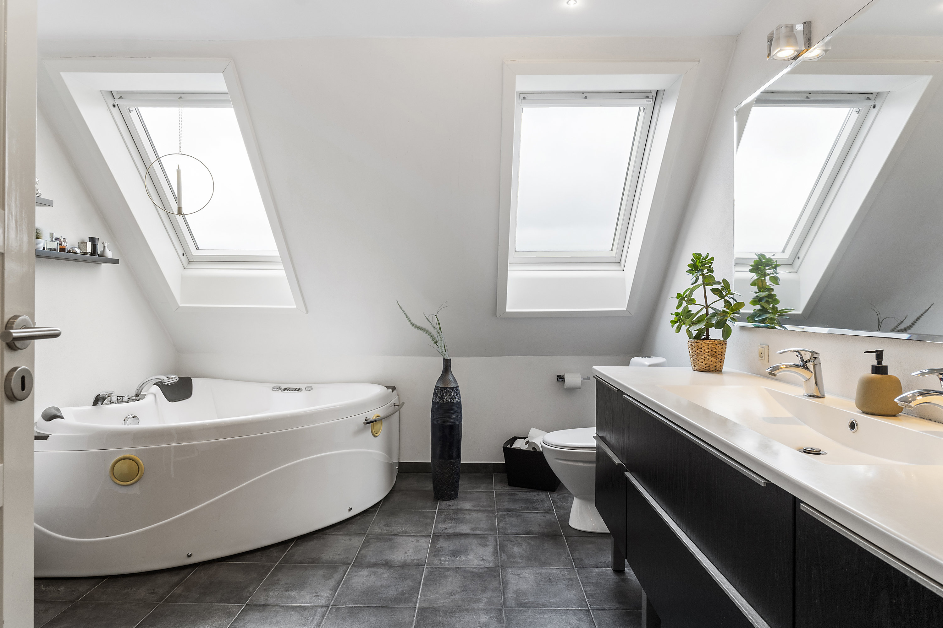 Fremhævet  billede i fuldskærmstilstand. Billede af Havevej 4, 8840 Rødkærsbro