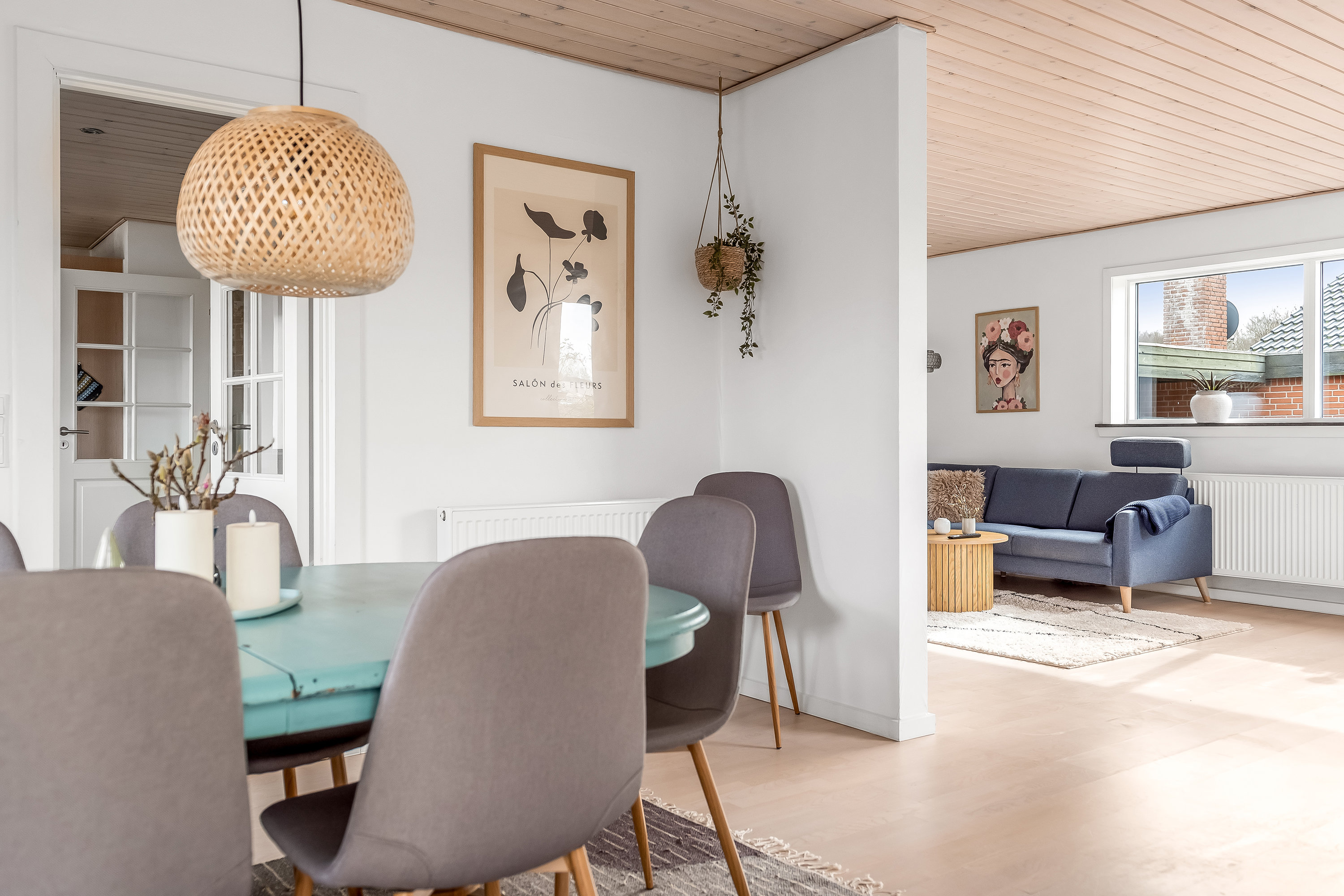 Fremhævet stue billede i fuldskærmstilstand. Billede af Anne Franks Vej 2, 7500 Holstebro