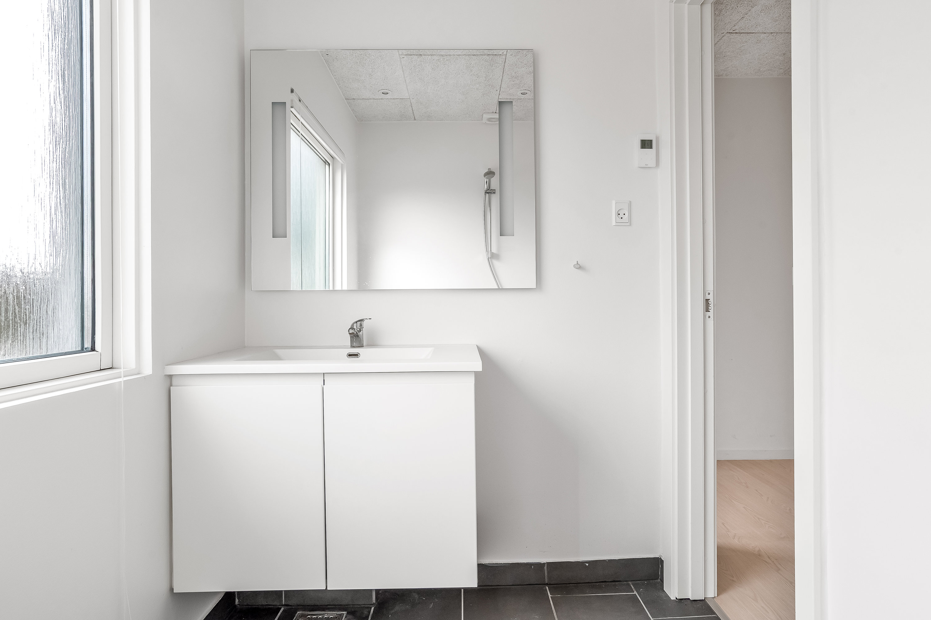 Fremhævet badeværelse billede i fuldskærmstilstand. Billede af Alsvej 7, 7500 Holstebro