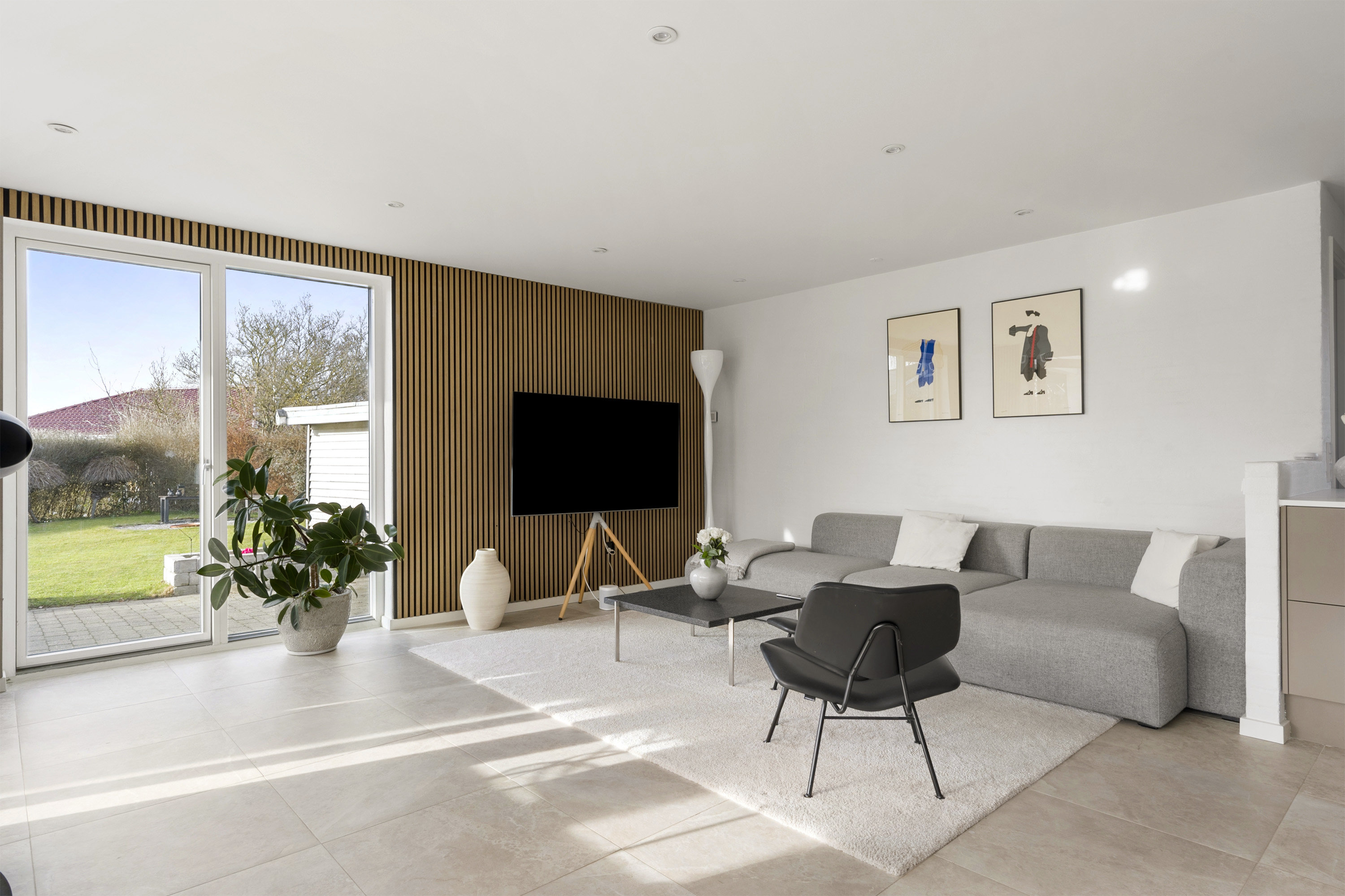 Fremhævet stue billede i fuldskærmstilstand. Billede af Cellovej 15, 8700 Horsens