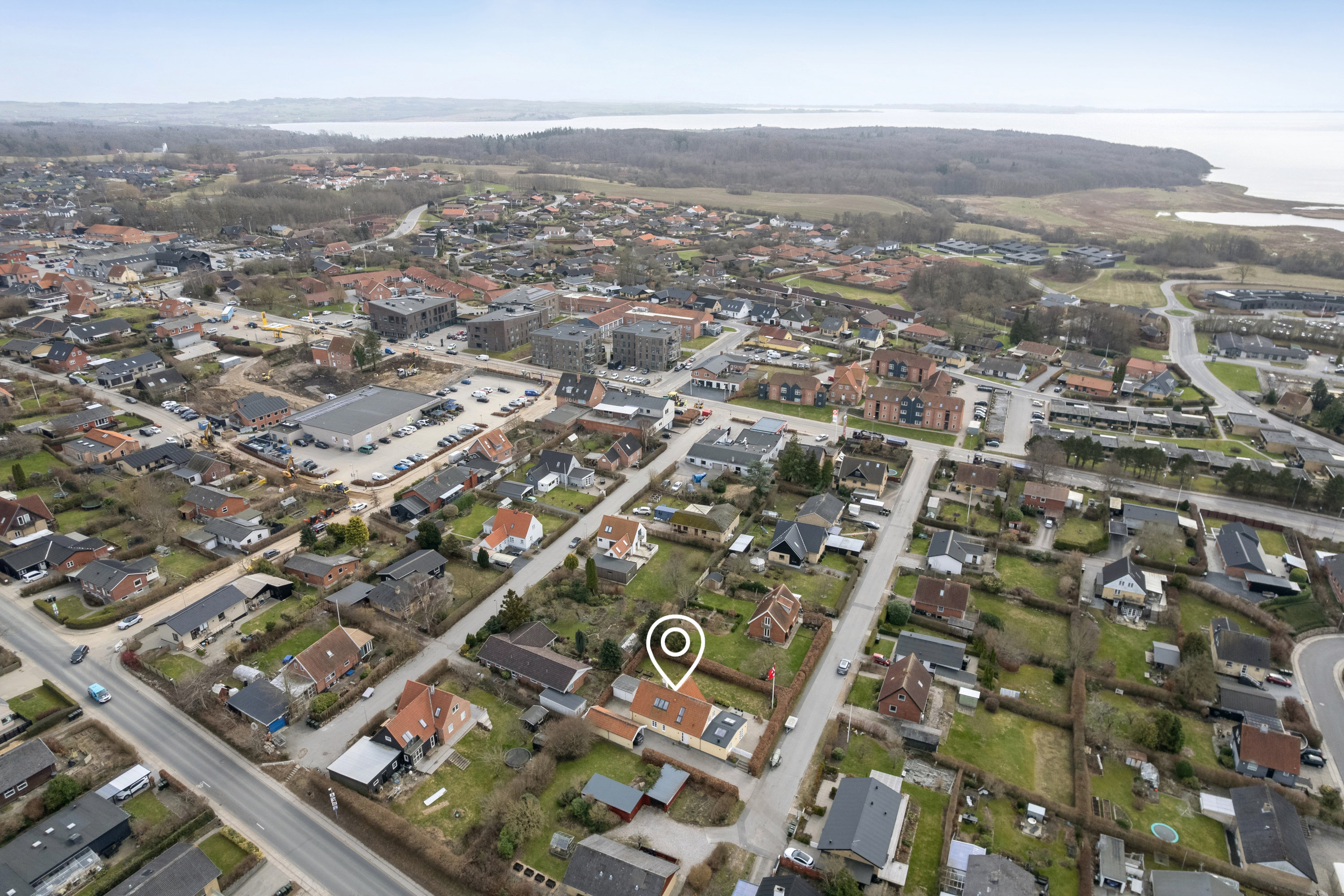 Fremhævet luftfoto billede i fuldskærmstilstand. Billede af Vibevej 8, 8410 Rønde