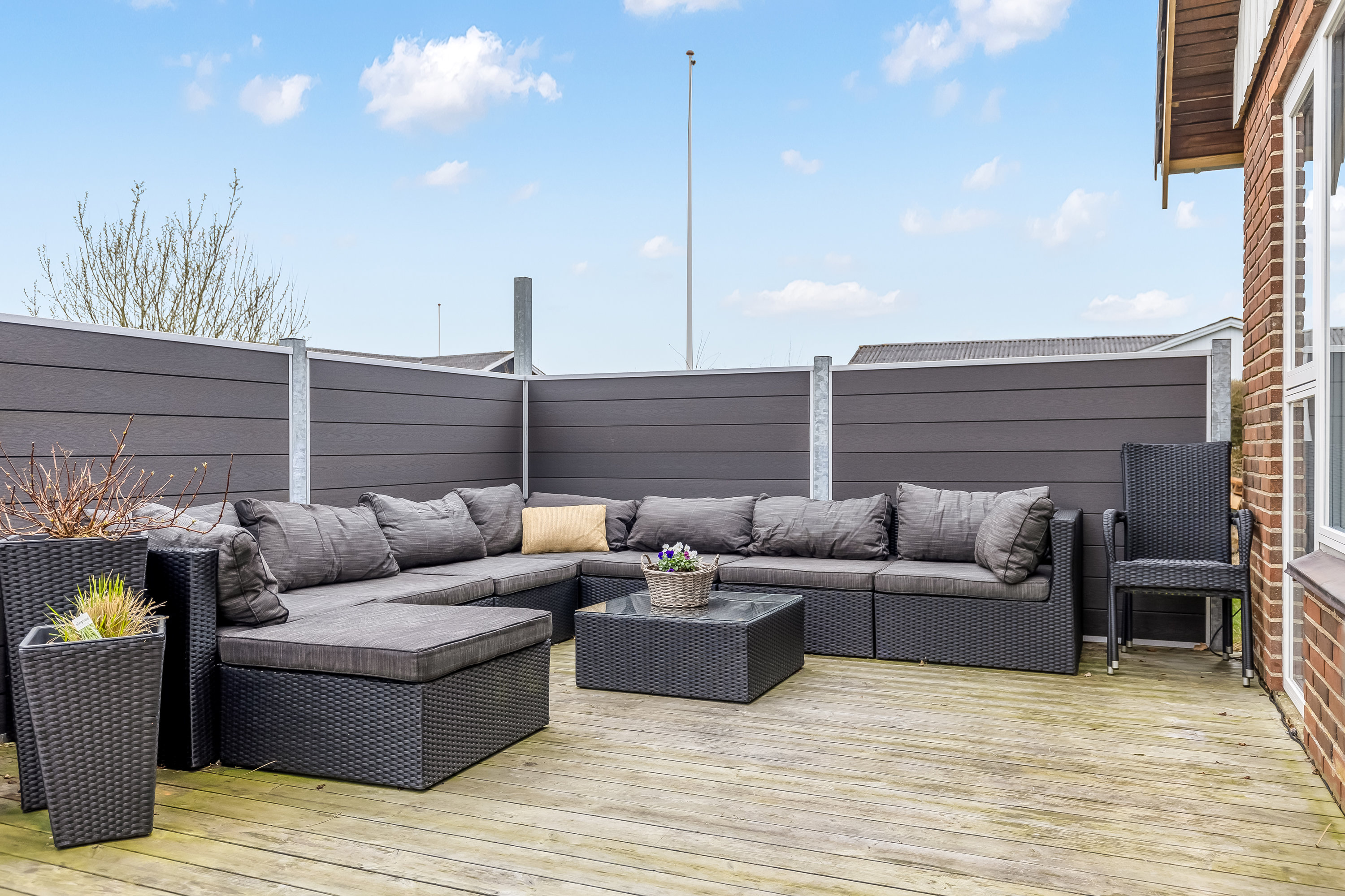 Fremhævet terrasse billede i fuldskærmstilstand. Billede af Åløkke 11, 6372 Bylderup-Bov