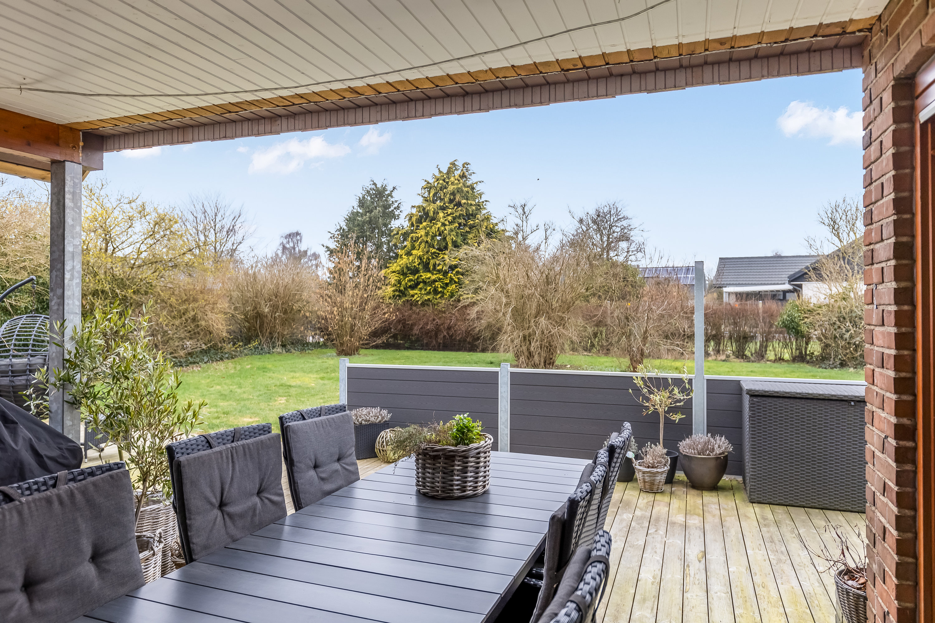 Fremhævet terrasse billede i fuldskærmstilstand. Billede af Åløkke 11, 6372 Bylderup-Bov