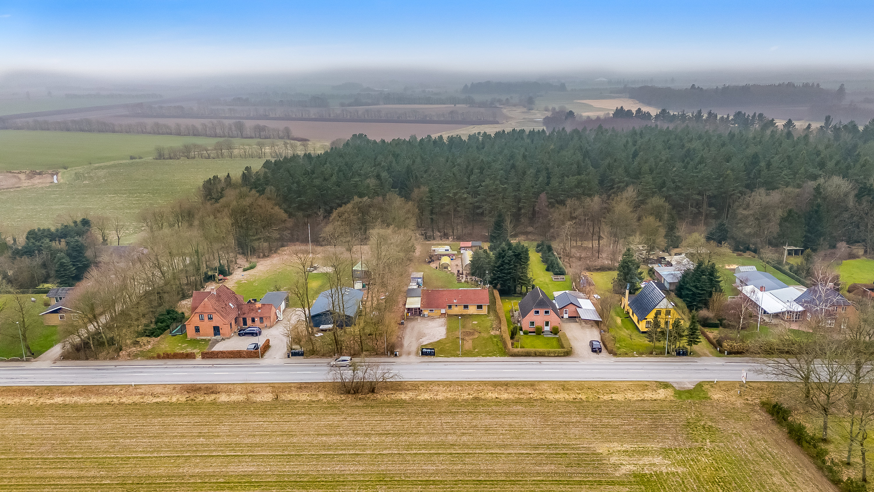 Fremhævet luftfoto billede i fuldskærmstilstand. Billede af Burkal Kirkevej 22, 6372 Bylderup-Bov