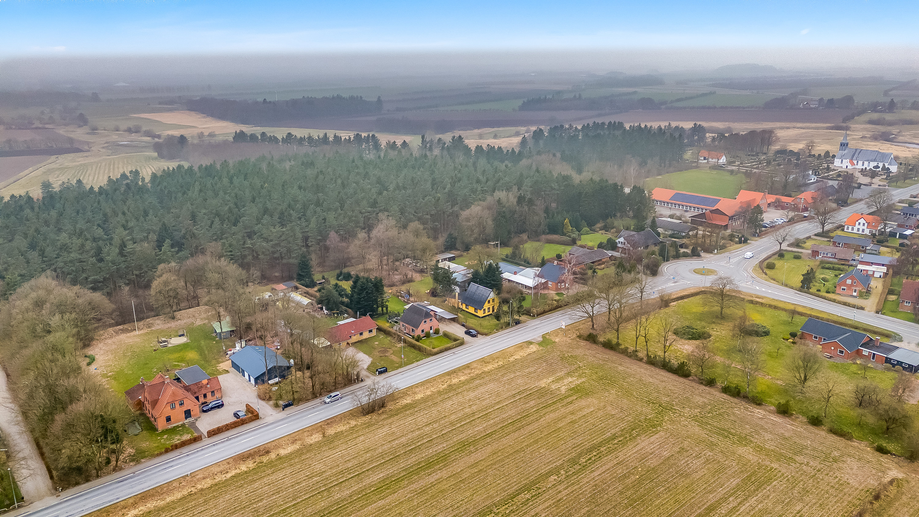 Fremhævet luftfoto billede i fuldskærmstilstand. Billede af Burkal Kirkevej 22, 6372 Bylderup-Bov
