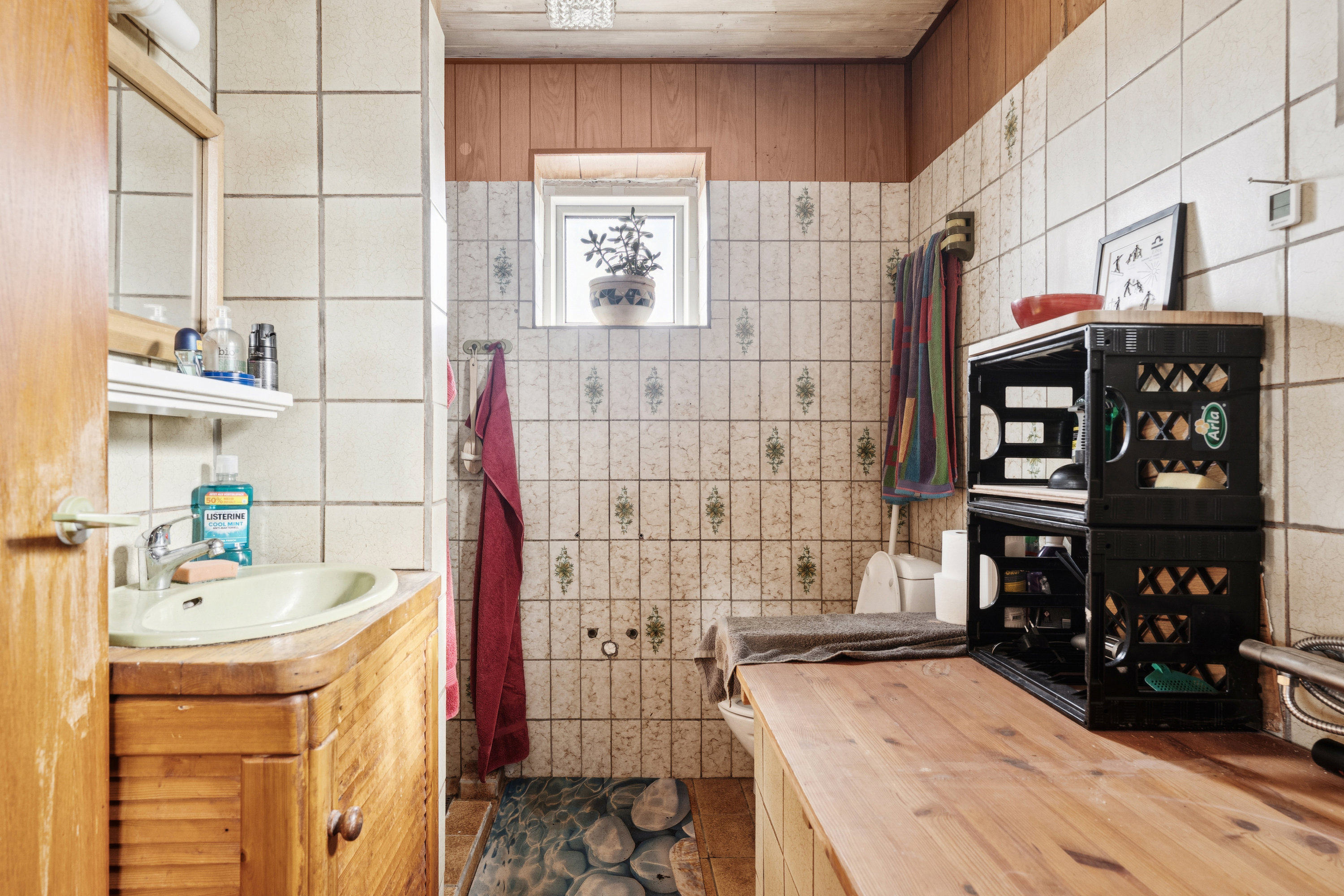 Fremhævet badeværelse billede i fuldskærmstilstand. Billede af Lemvigvej 7, 8940 Randers SV