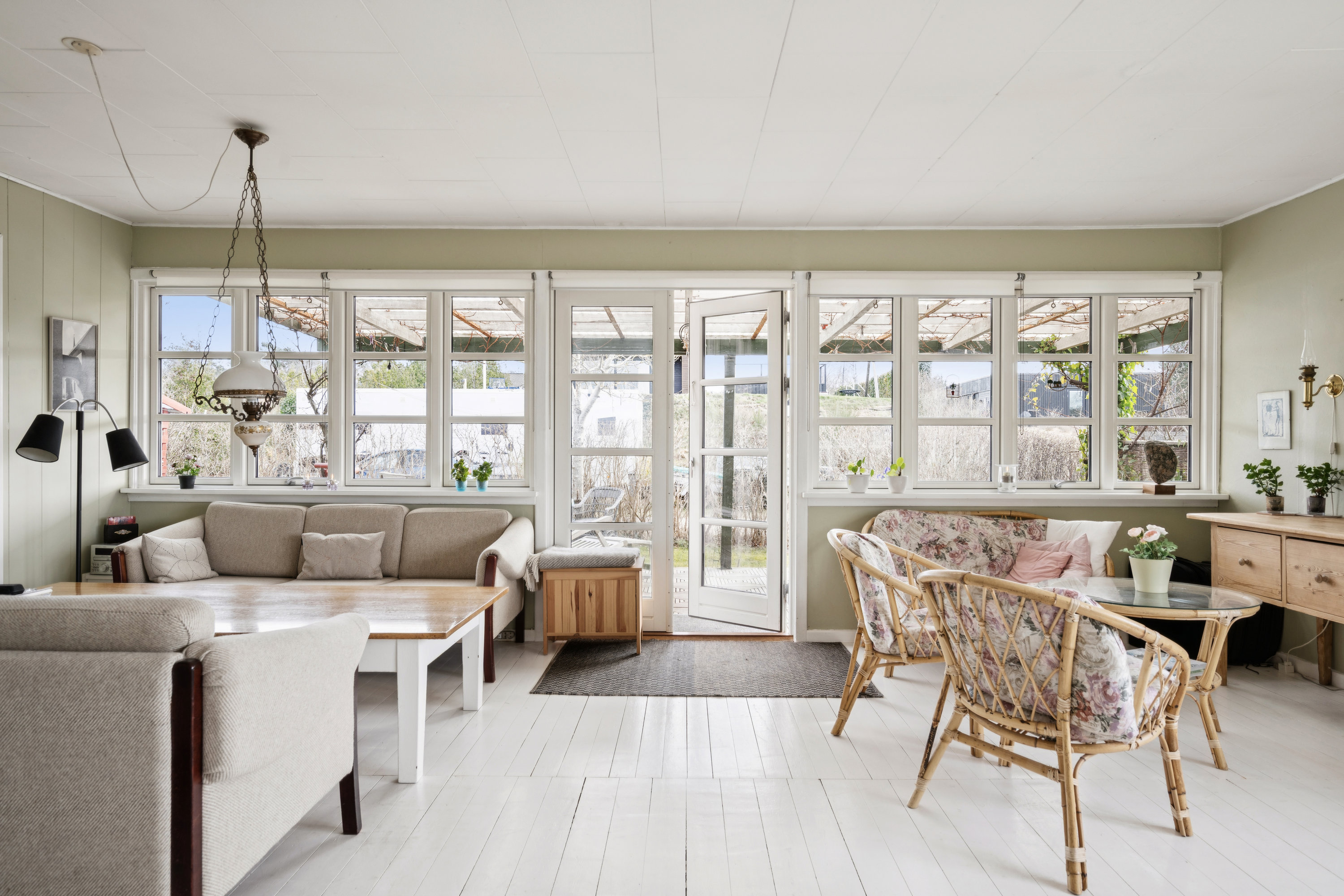 Fremhævet spisestue billede i fuldskærmstilstand. Billede af Lærkelundsvej 9, Øer, 8400 Ebeltoft