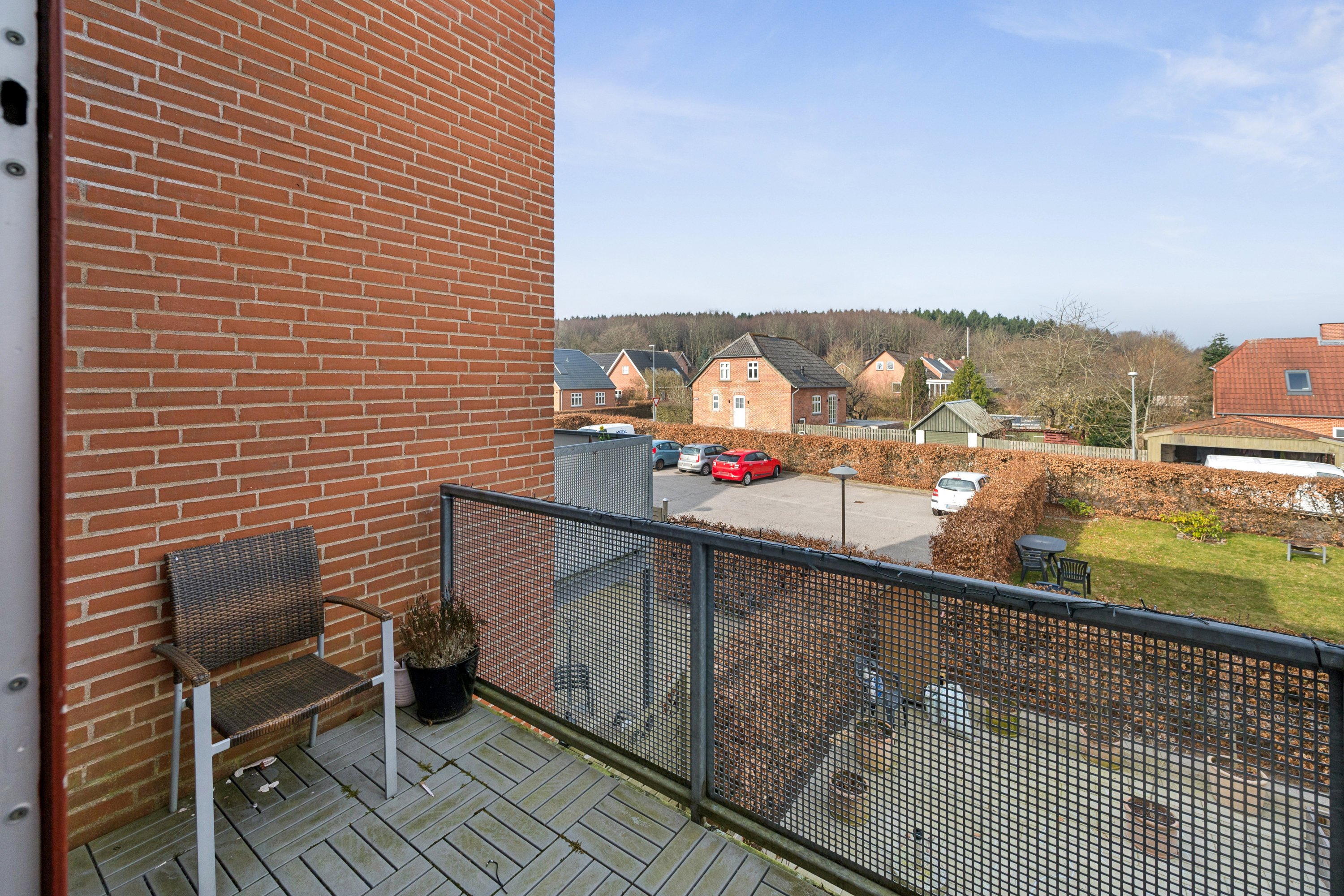 Fremhævet altan billede i fuldskærmstilstand. Billede af Nørregade 1B, 1. tv., 8382 Hinnerup