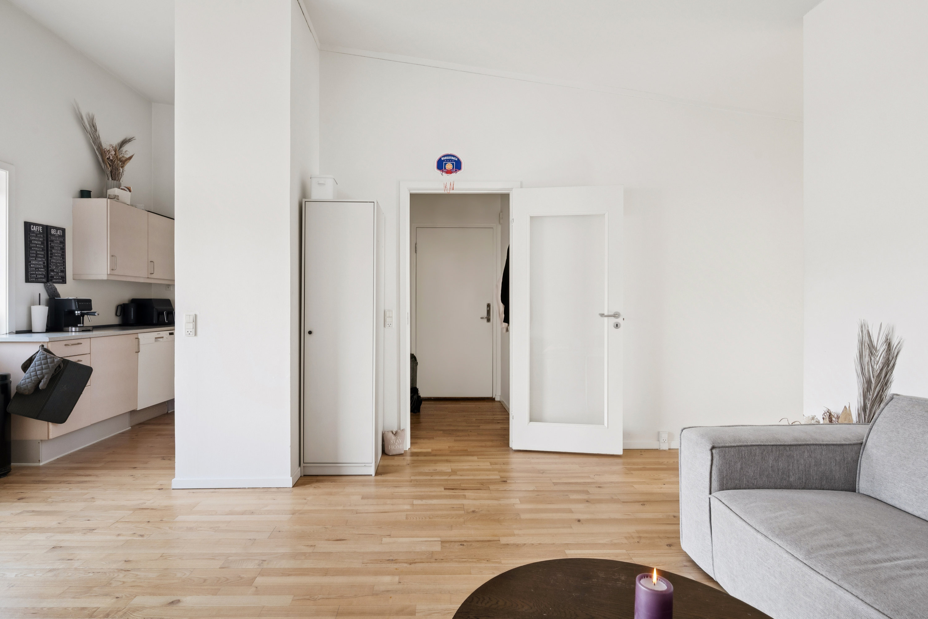 Fremhævet værelse billede i fuldskærmstilstand. Billede af Nørregade 1B, 1. tv., 8382 Hinnerup