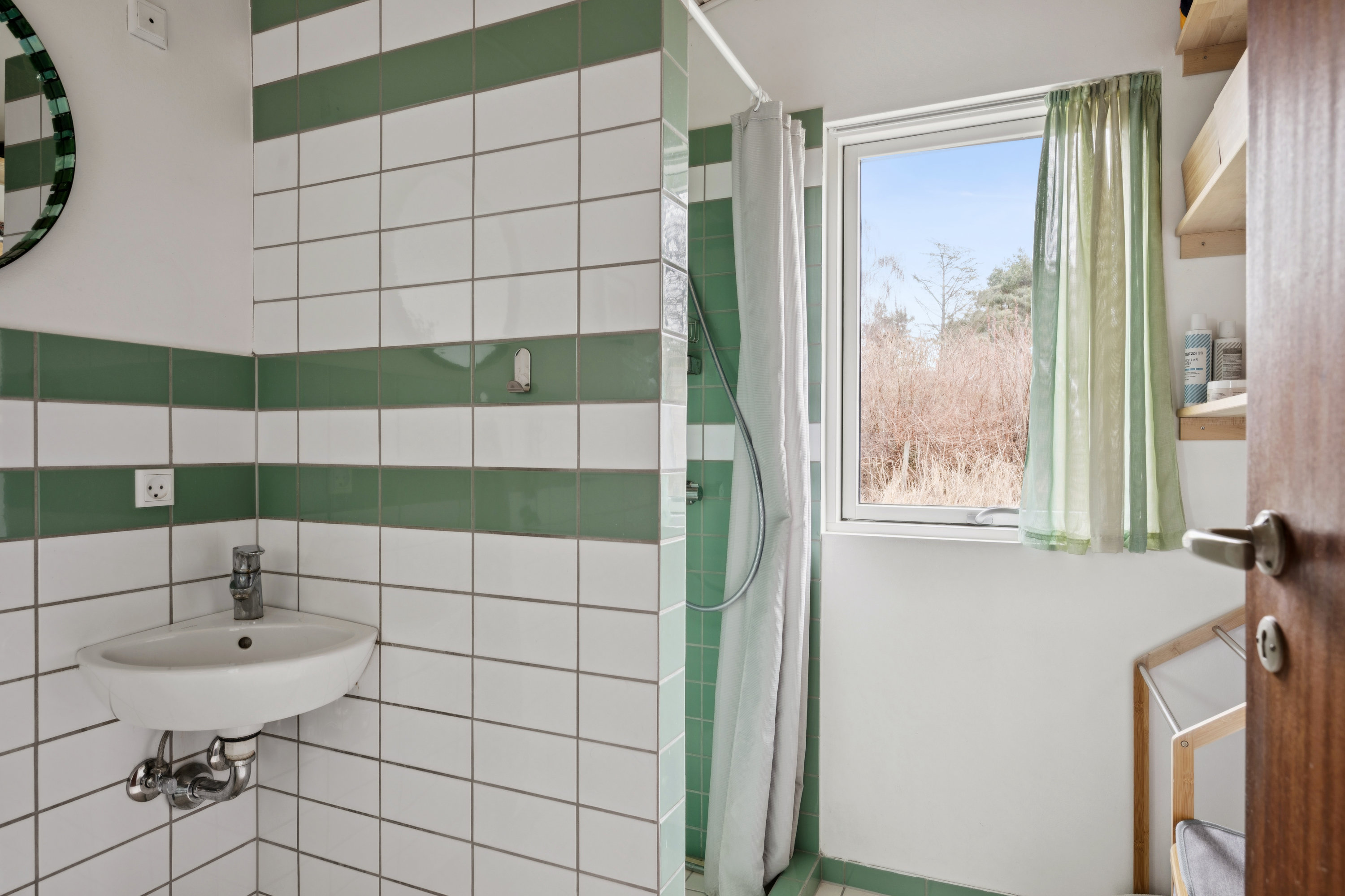 Fremhævet badeværelse billede i fuldskærmstilstand. Billede af Vestervang 4, Dejret Klit, 8420 Knebel