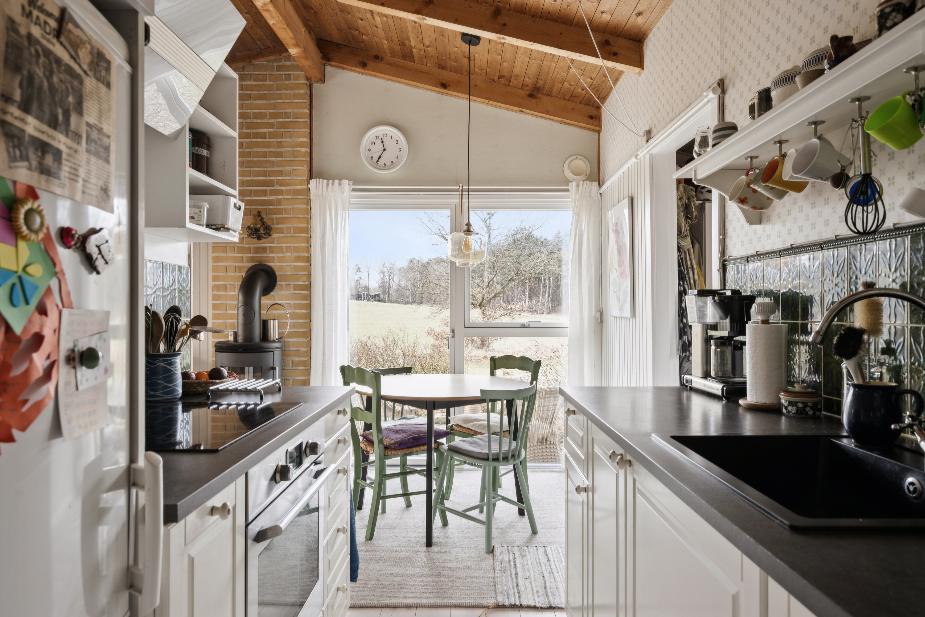 Fremhævet køkken billede i fuldskærmstilstand. Billede af Vestervang 4, Dejret Klit, 8420 Knebel