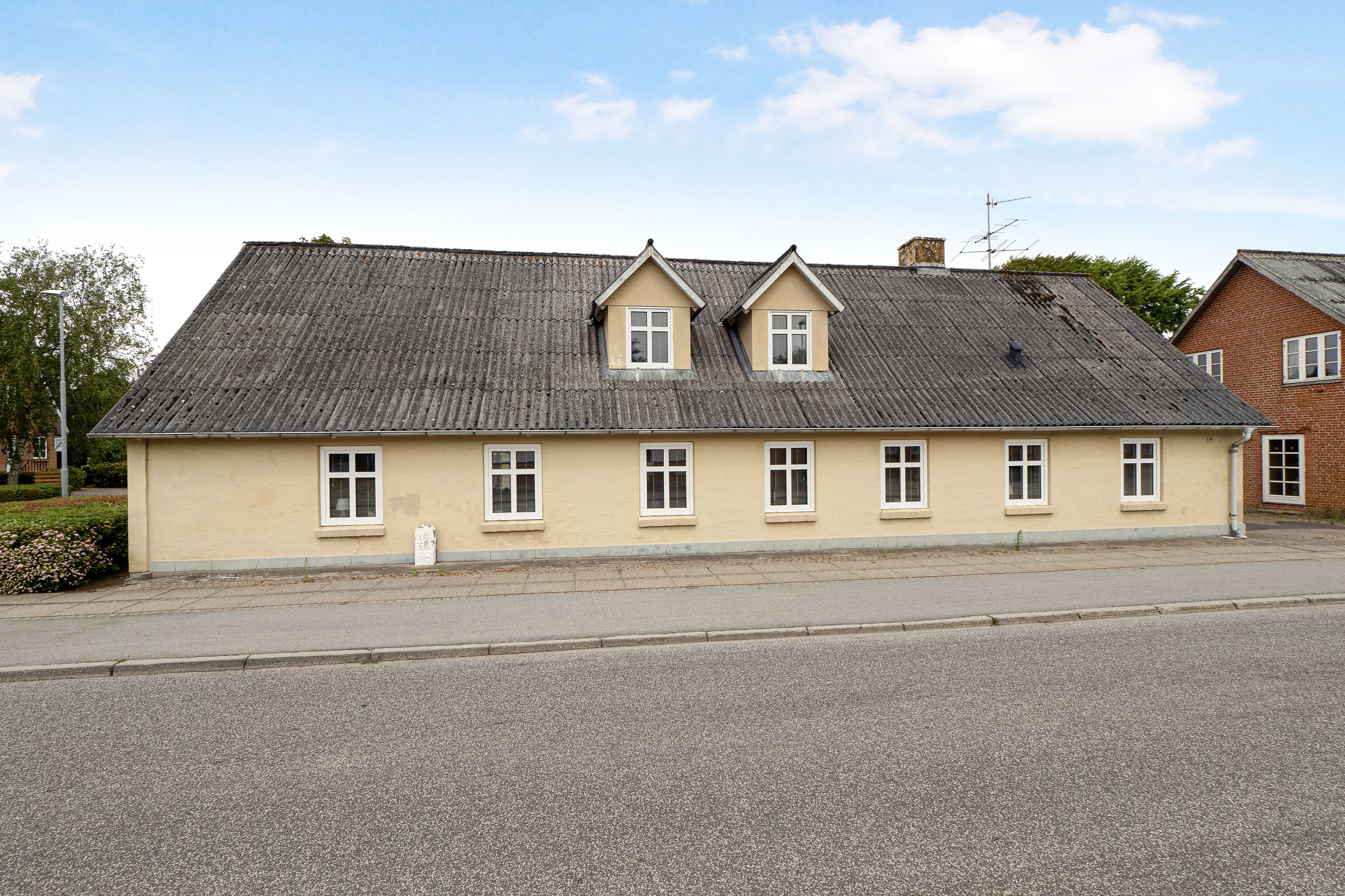 Fremhævet ejendommen billede i fuldskærmstilstand. Billede af Østerbrogade 1, Lem, 7860 Spøttrup