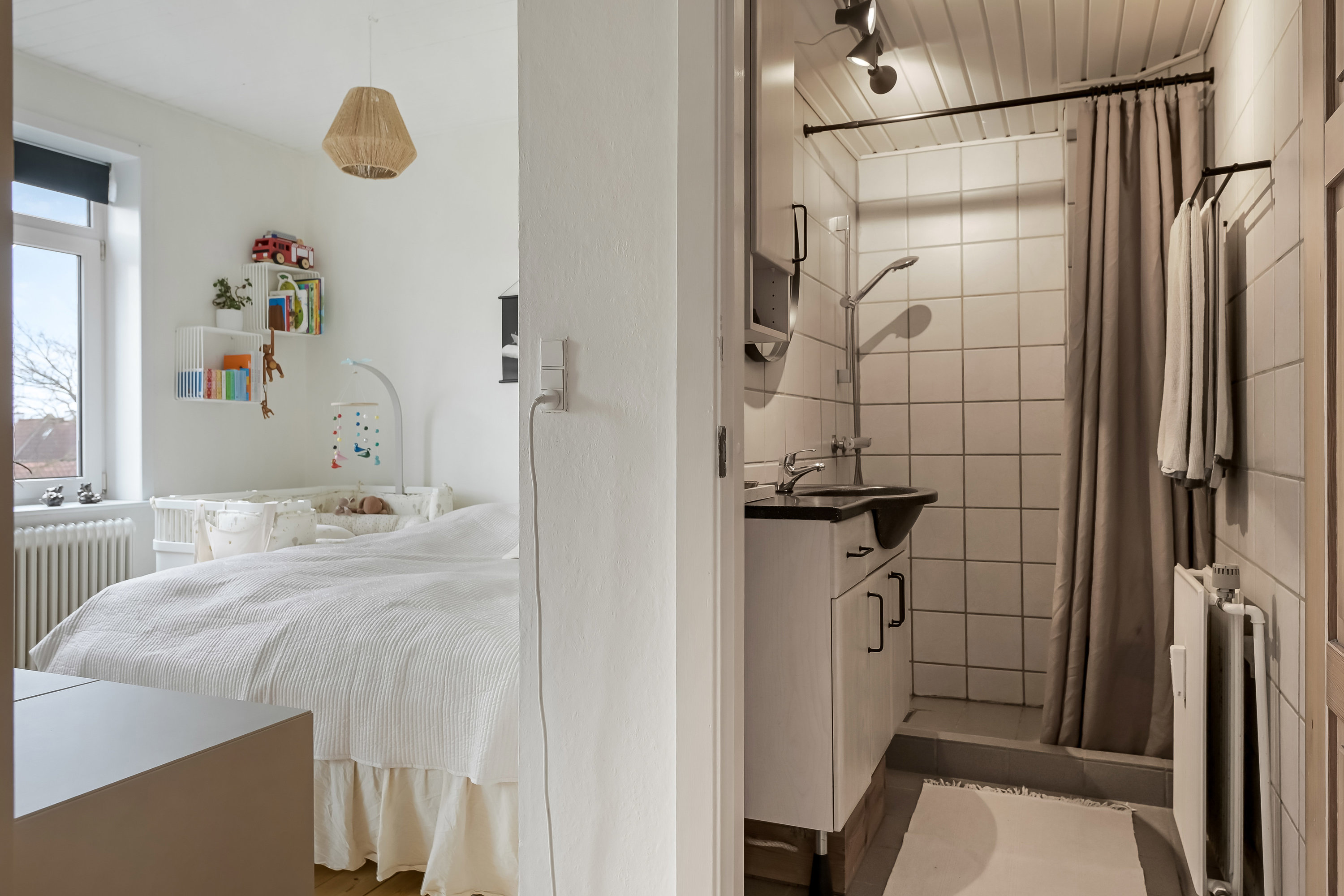 Fremhævet badeværelse billede i fuldskærmstilstand. Billede af Storegade 21, 1. th., 6700 Esbjerg