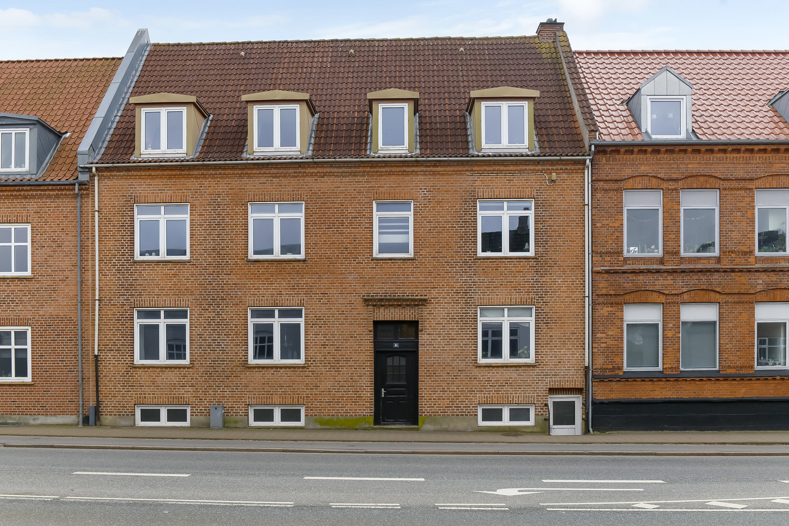 Fremhævet ejendommen billede i fuldskærmstilstand. Billede af Storegade 21, 1. th., 6700 Esbjerg