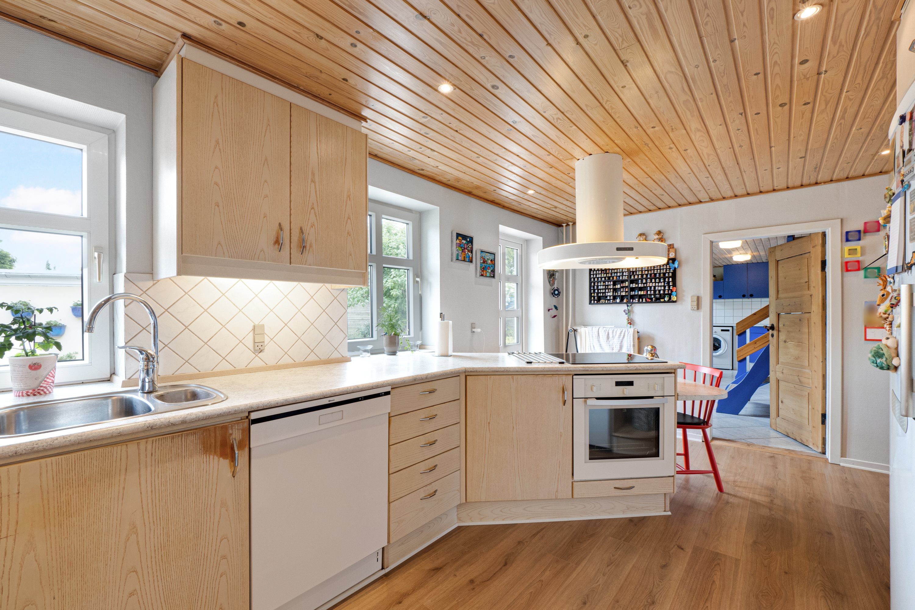 Fremhævet køkken billede i fuldskærmstilstand. Billede af Østerbrogade 1, Lem, 7860 Spøttrup