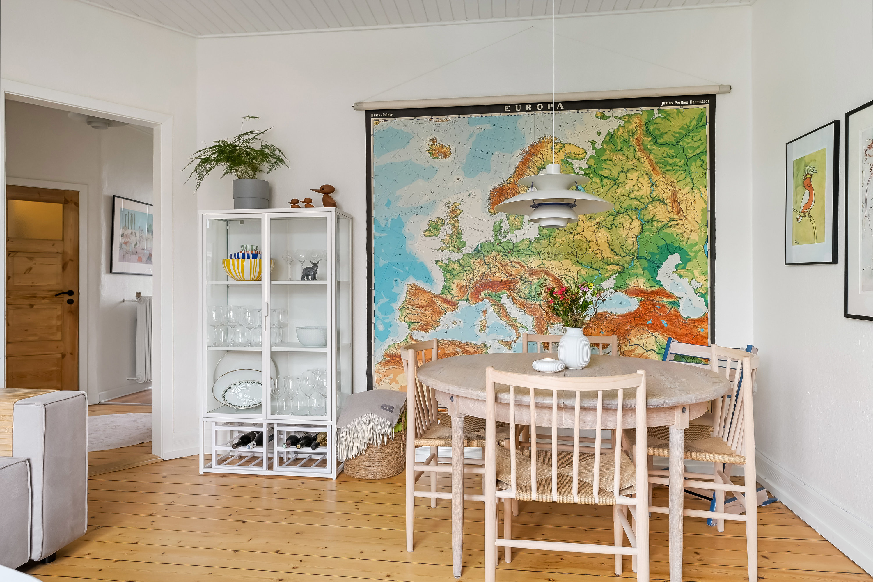 Fremhævet stue billede i fuldskærmstilstand. Billede af Storegade 21, 1. th., 6700 Esbjerg