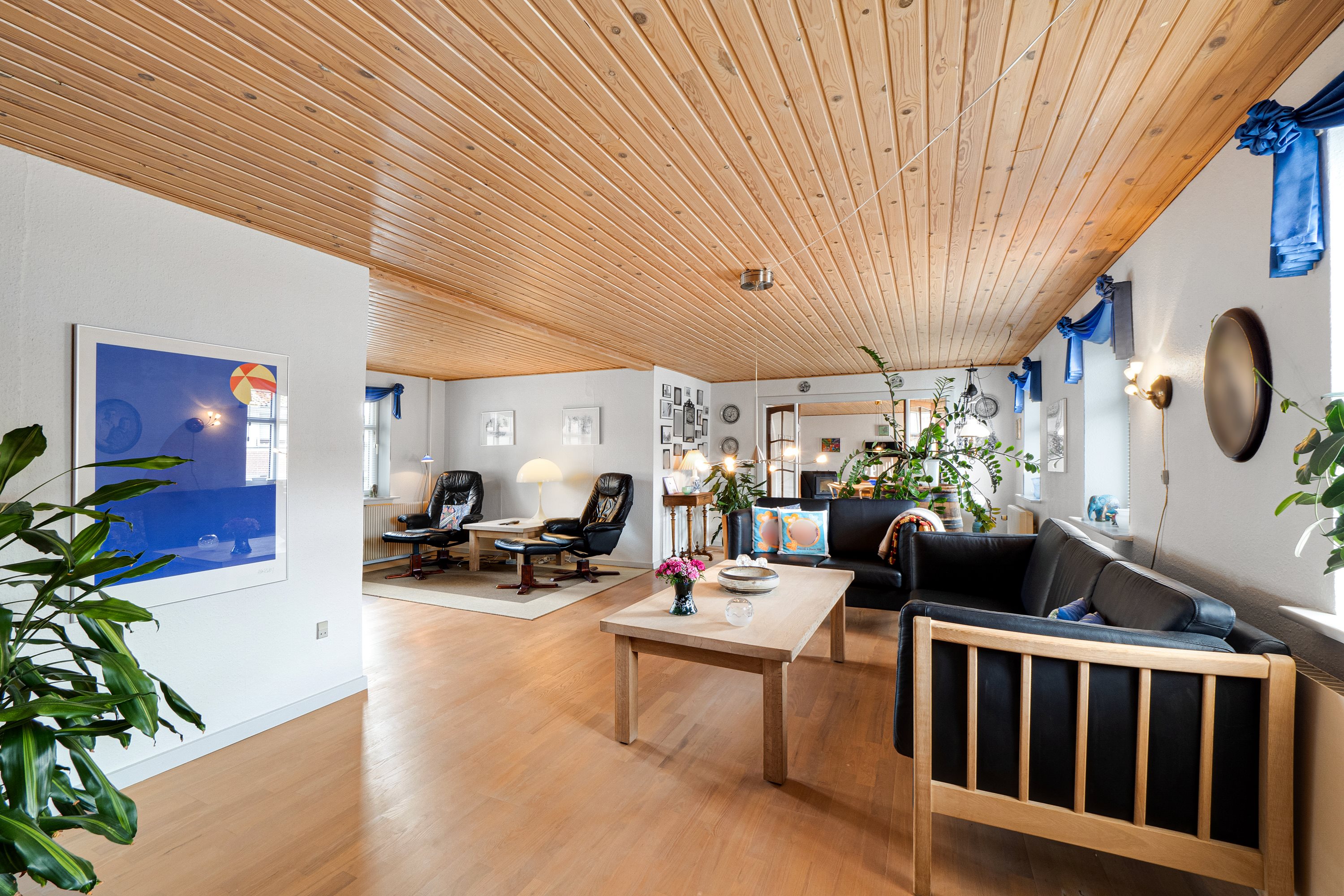 Fremhævet stue billede i fuldskærmstilstand. Billede af Østerbrogade 1, Lem, 7860 Spøttrup