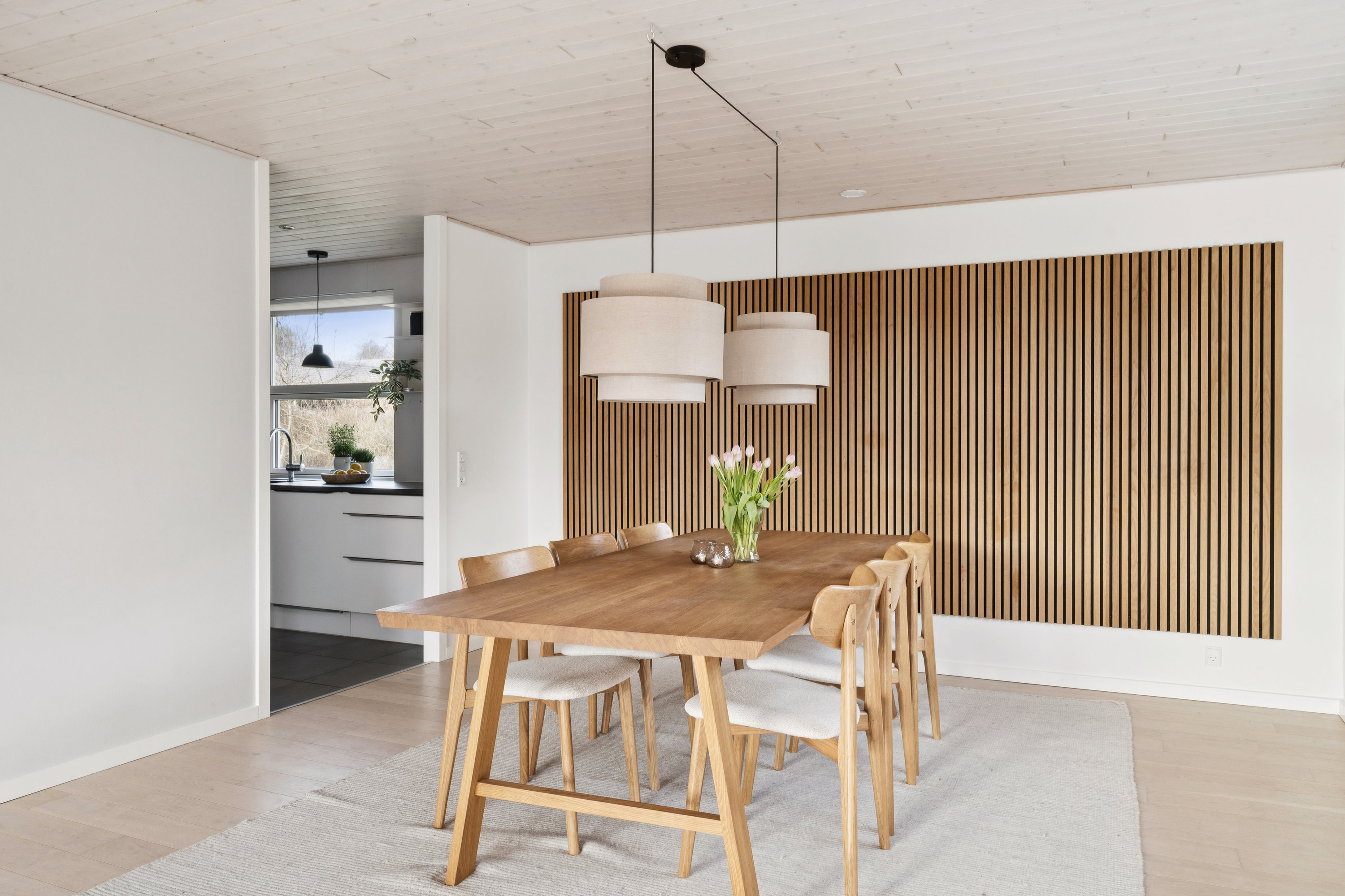 Fremhævet alrum billede i fuldskærmstilstand. Billede af Nørrevangen 36, 8382 Hinnerup