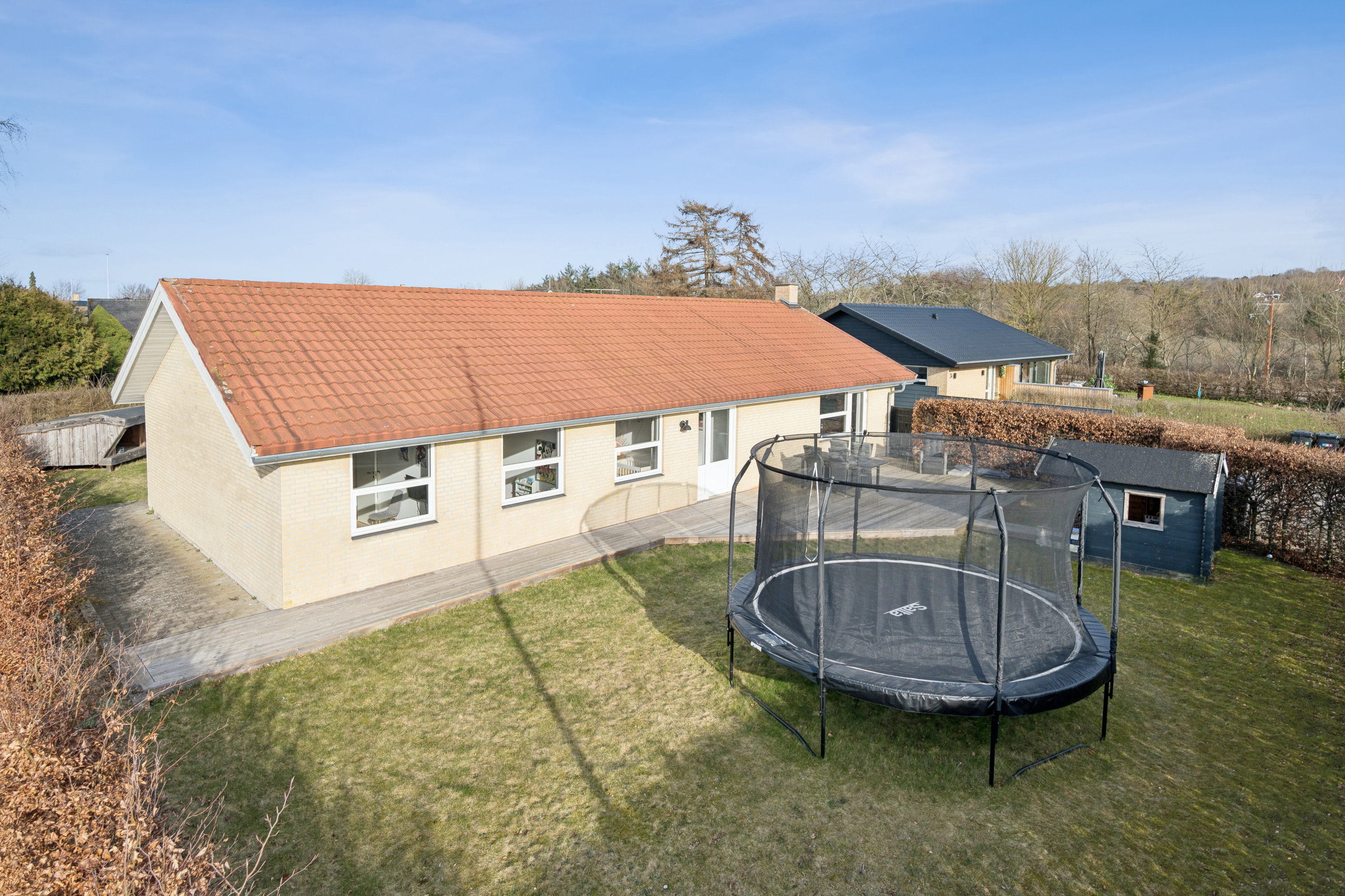 Fremhævet andet billede i fuldskærmstilstand. Billede af Nørrevangen 36, 8382 Hinnerup