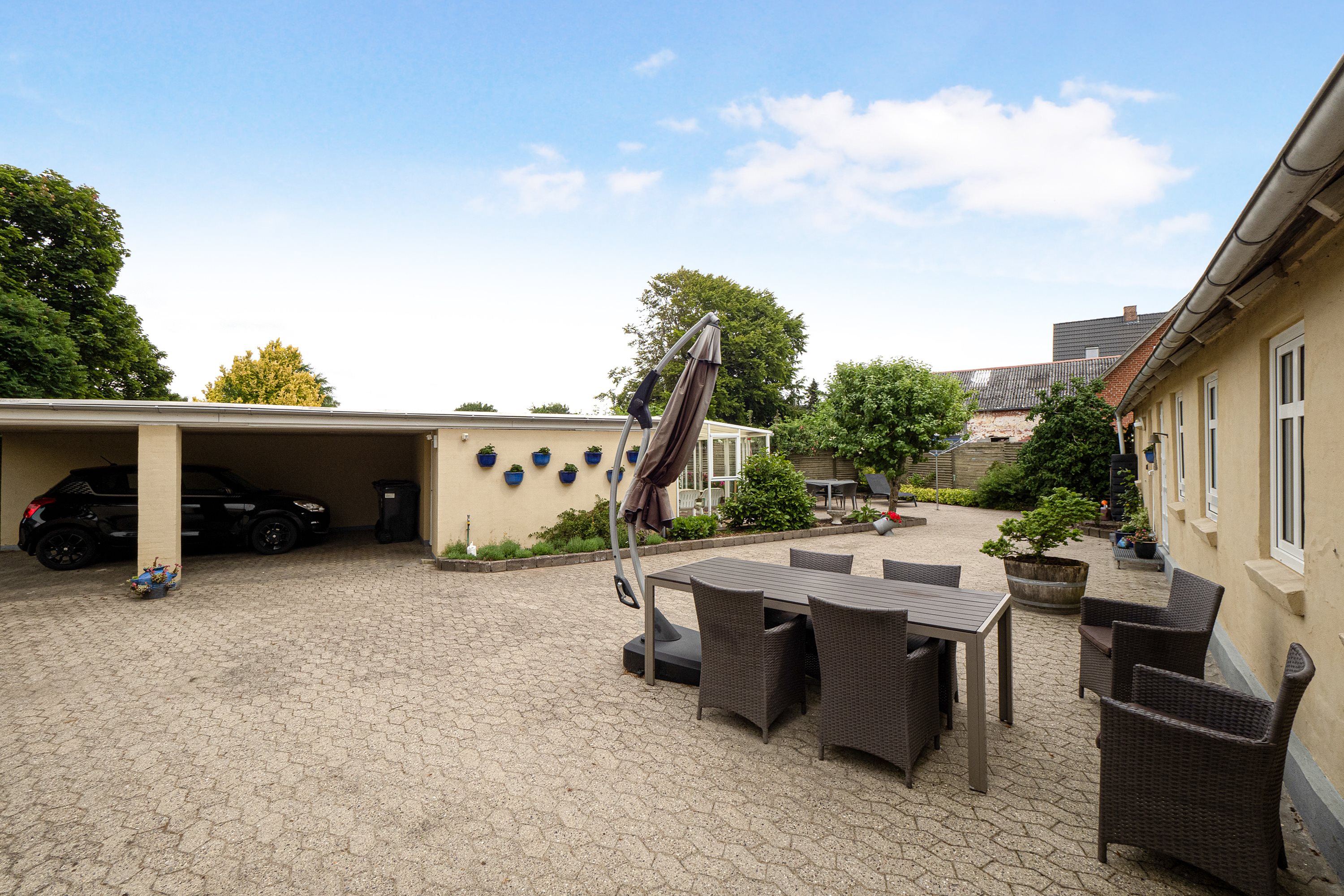 Fremhævet terrasse billede i fuldskærmstilstand. Billede af Østerbrogade 1, Lem, 7860 Spøttrup